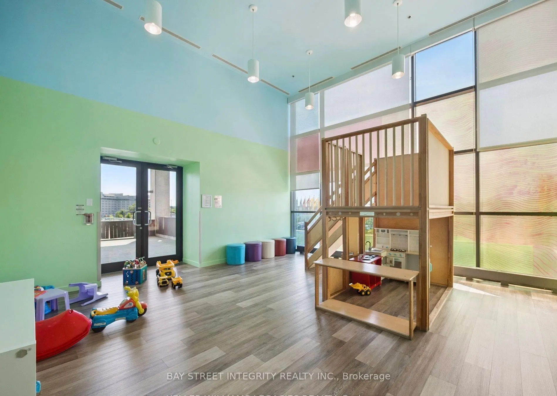 29 Singer Court, #2703