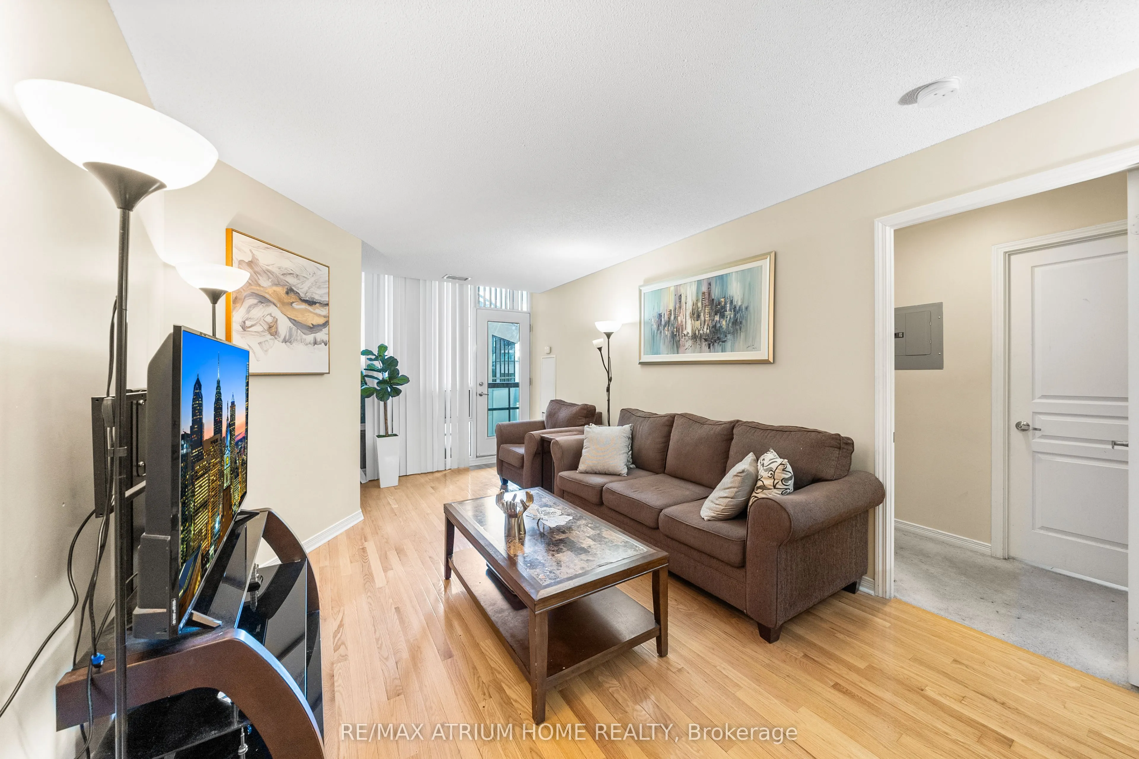 509 Beecroft Road, #317