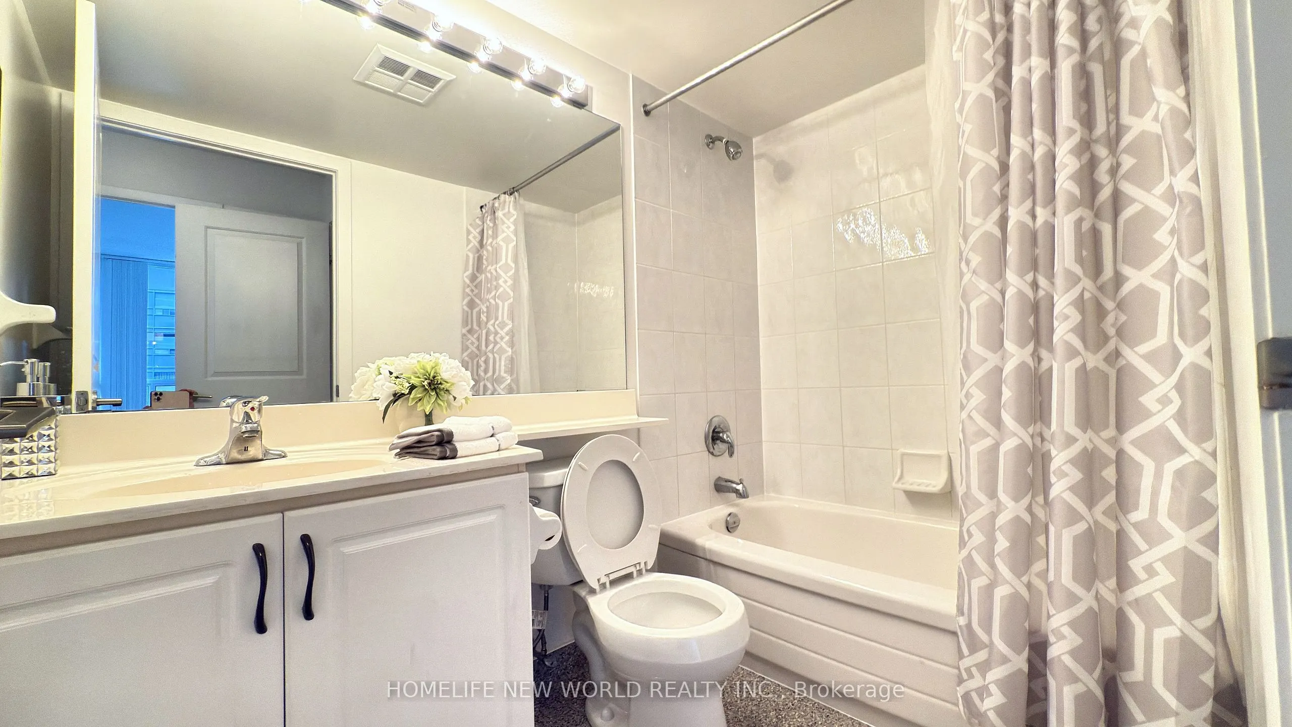 4978 Yonge Street, #1209