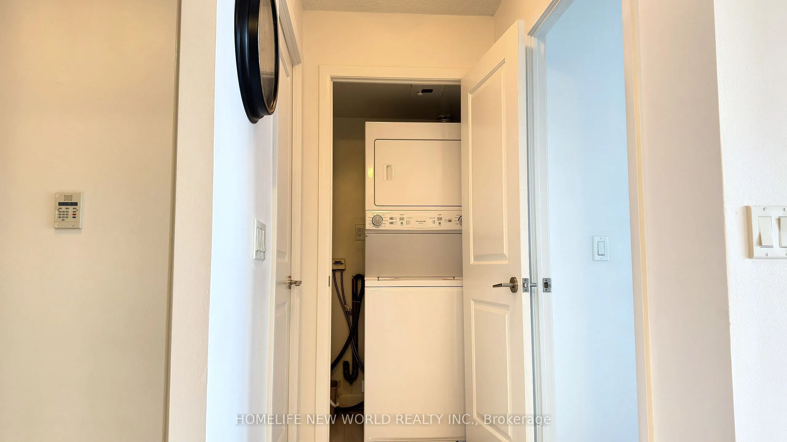 4978 Yonge Street, #1209