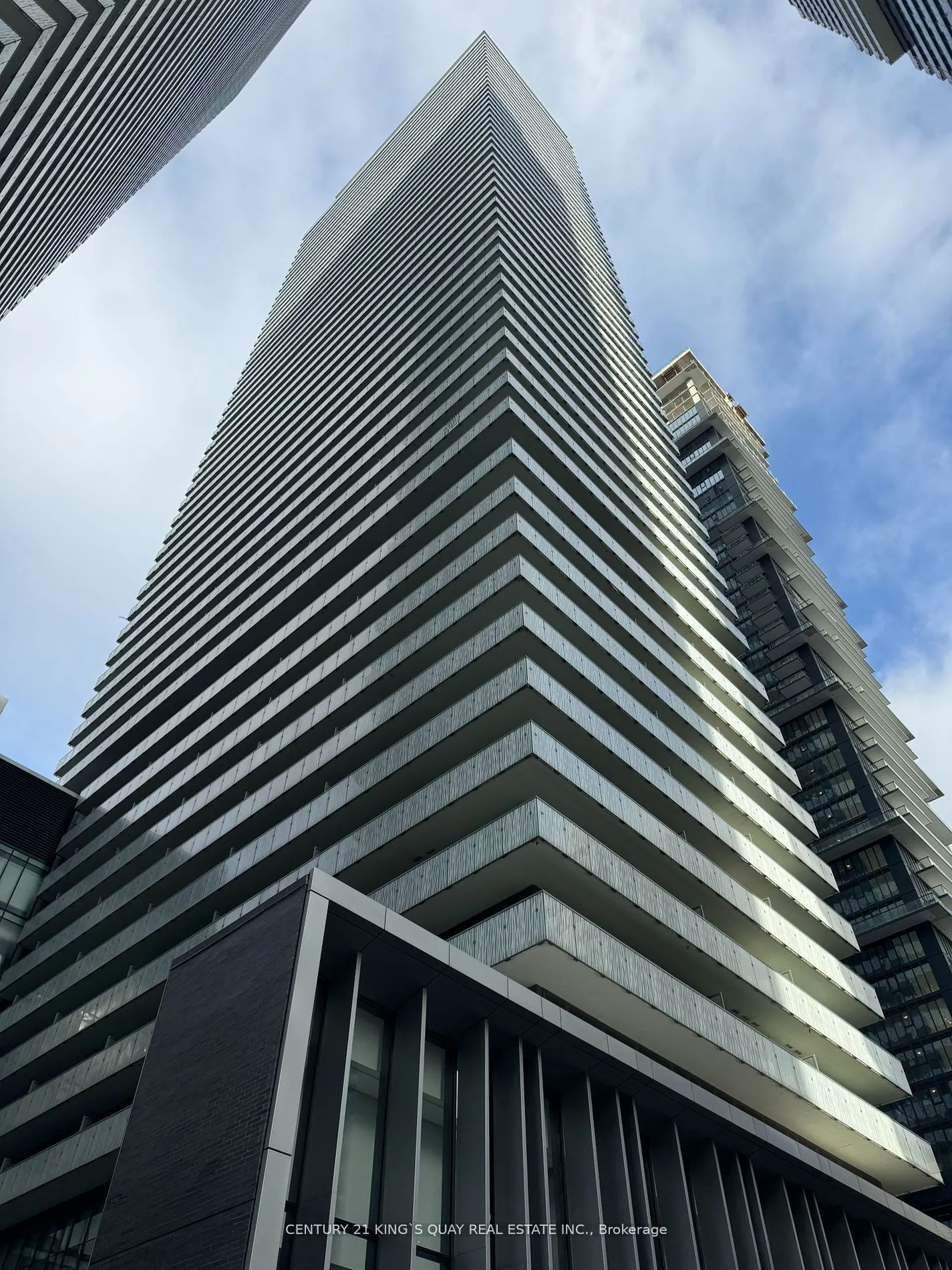 50 Charles Street E, #3212