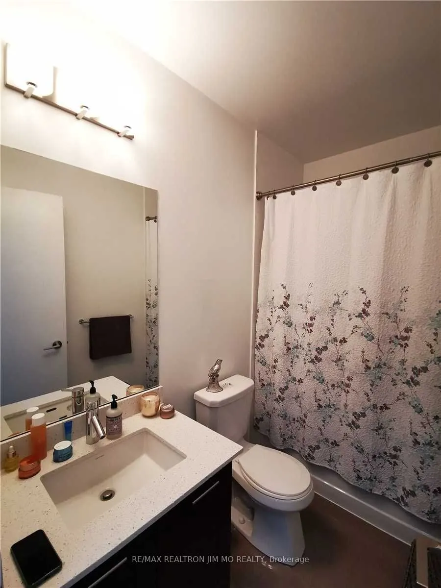 20 Bruyeres Mews, #727