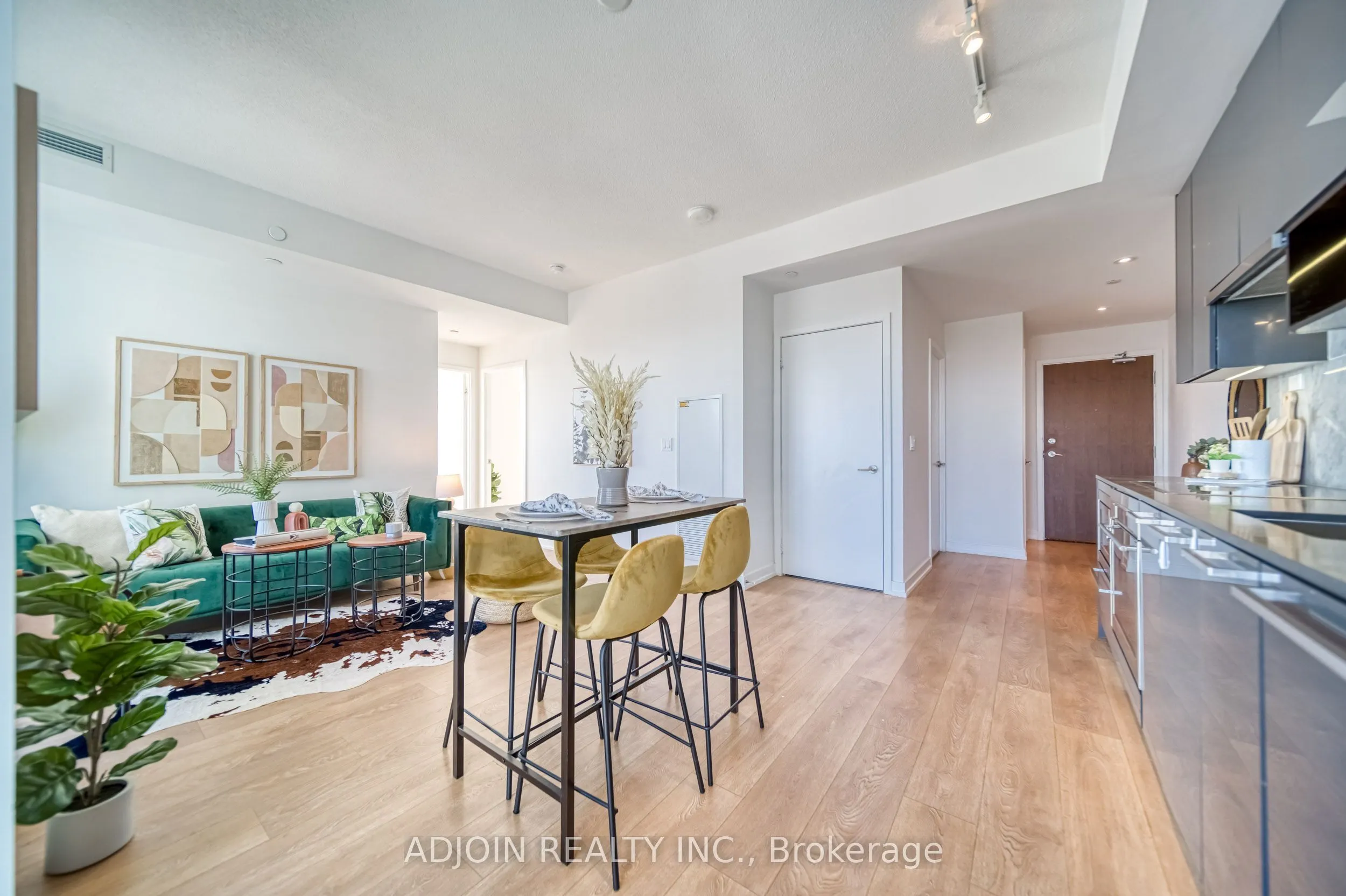 115 Mcmahon Drive, #3110