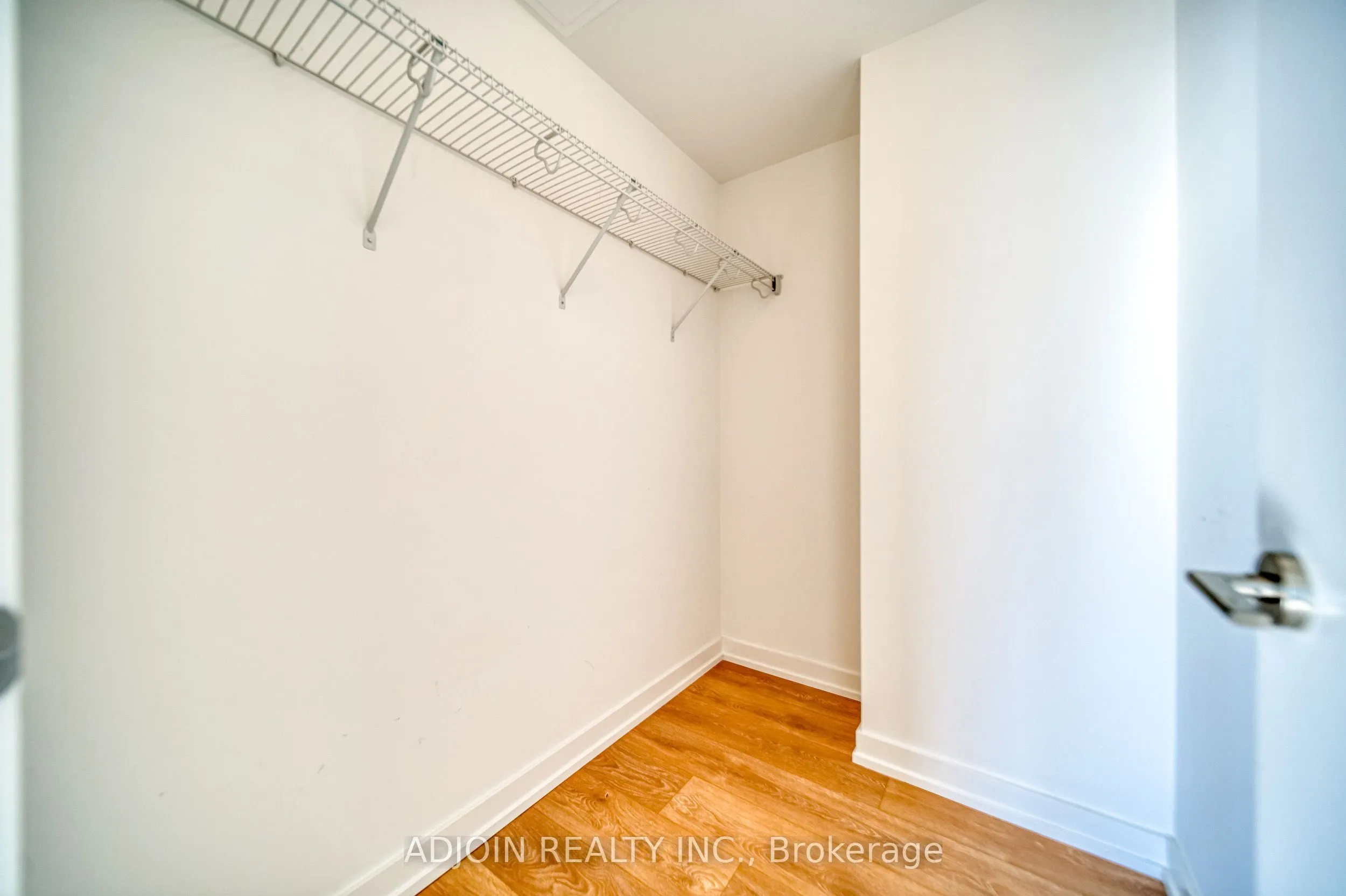 115 Mcmahon Drive, #3110