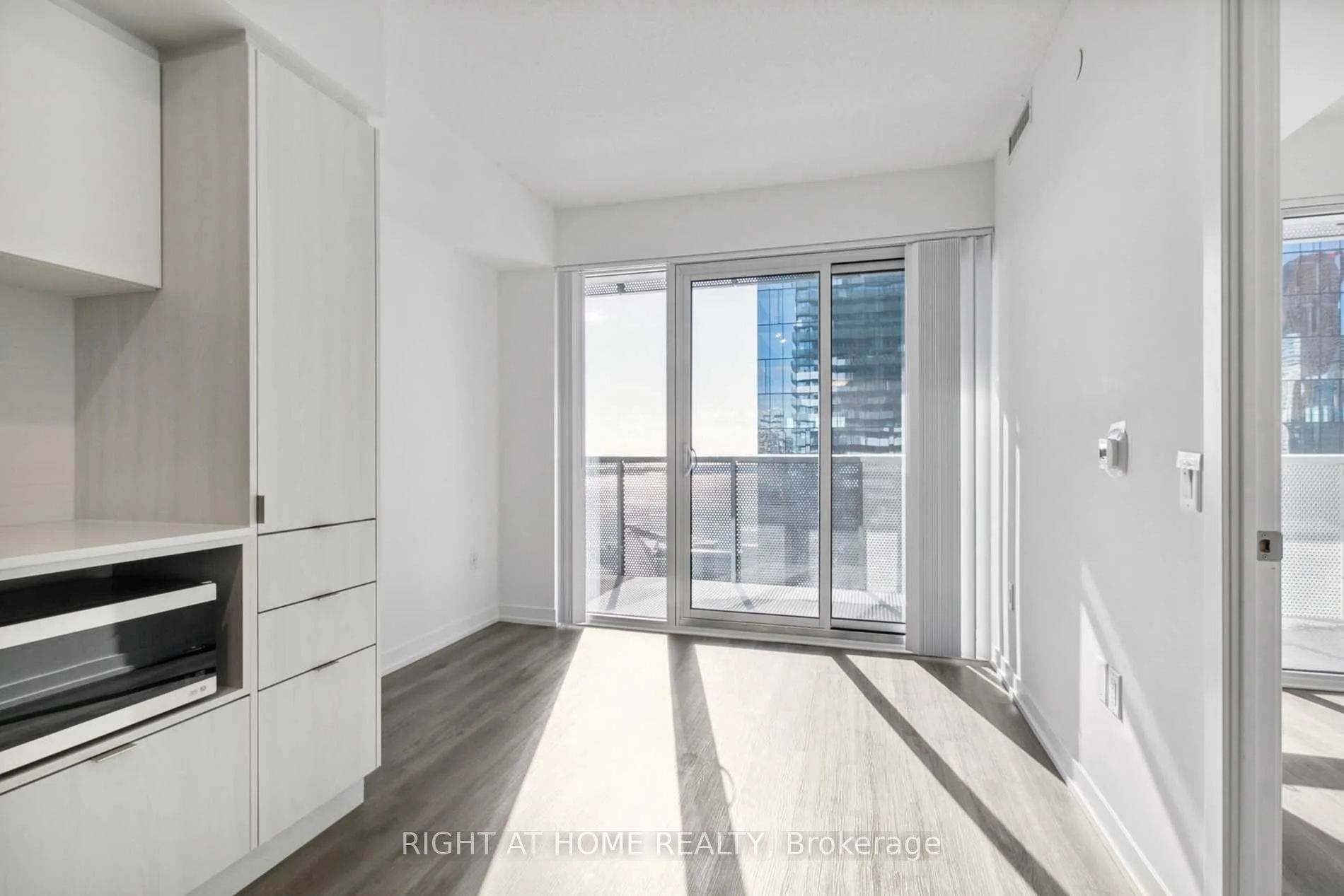 138 Downes Street, #2308
