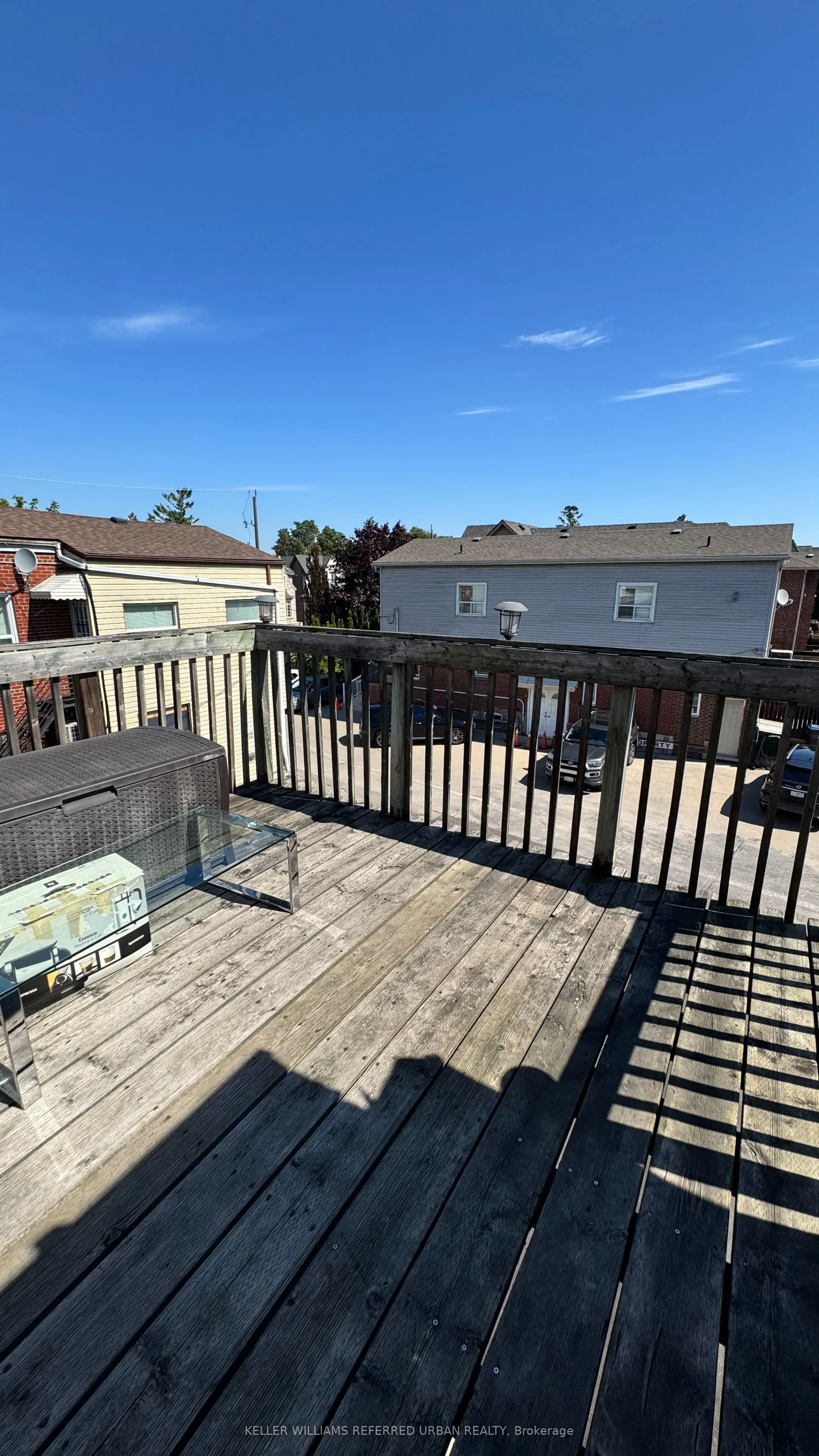 2021 Avenue Road, #upper level