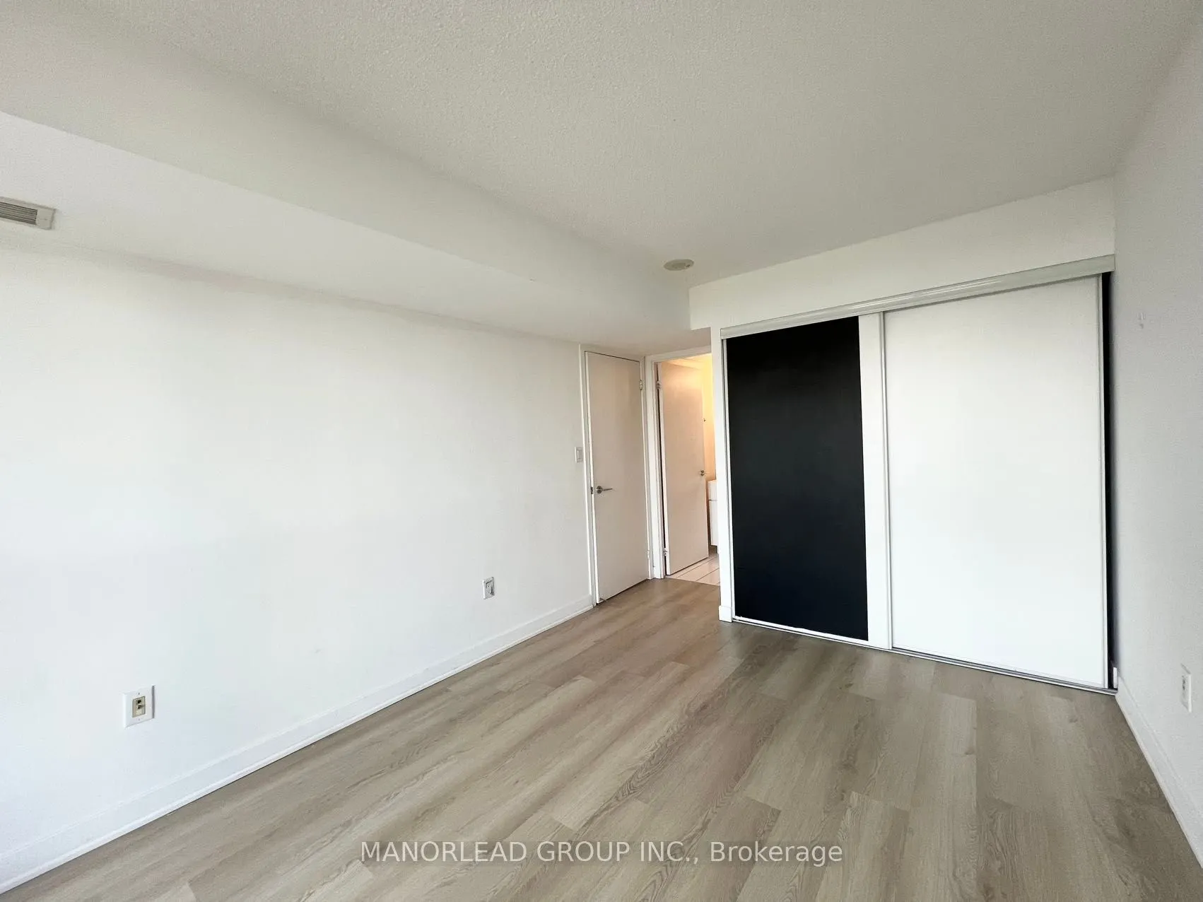 151 Dan Leckie Way, #758