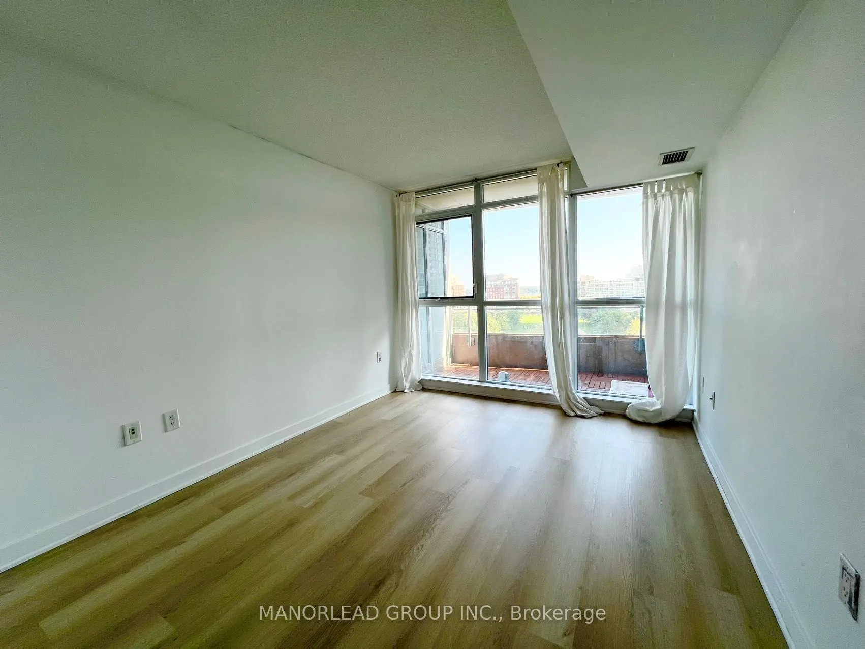 151 Dan Leckie Way, #758
