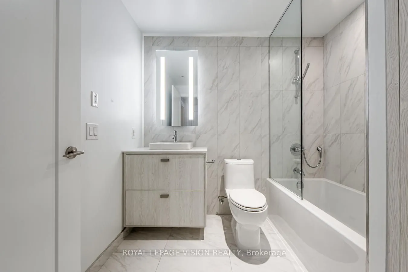 480 Front St Street, #1209