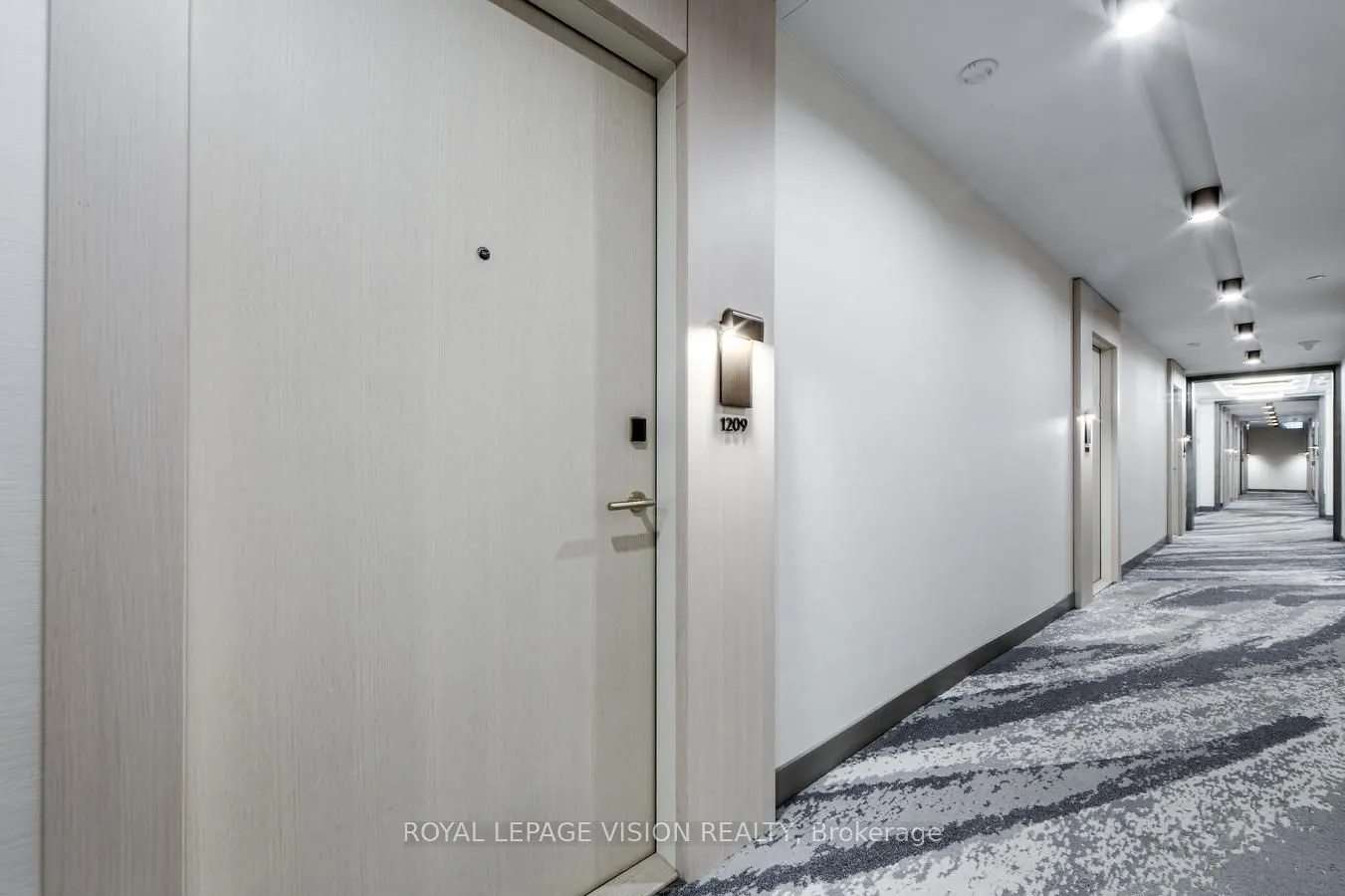 480 Front St Street, #1209