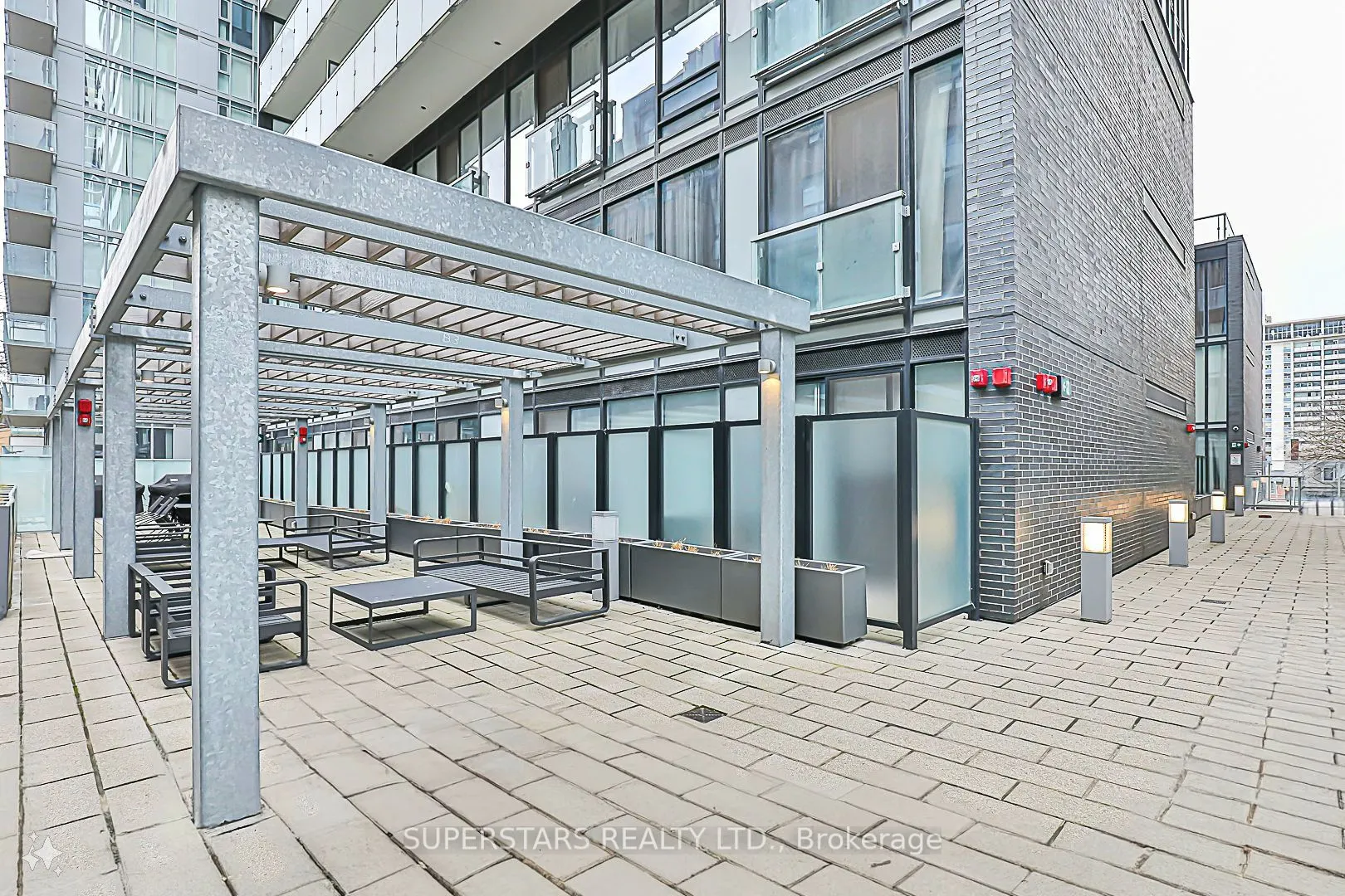 28 Wellesley Street E, #2908