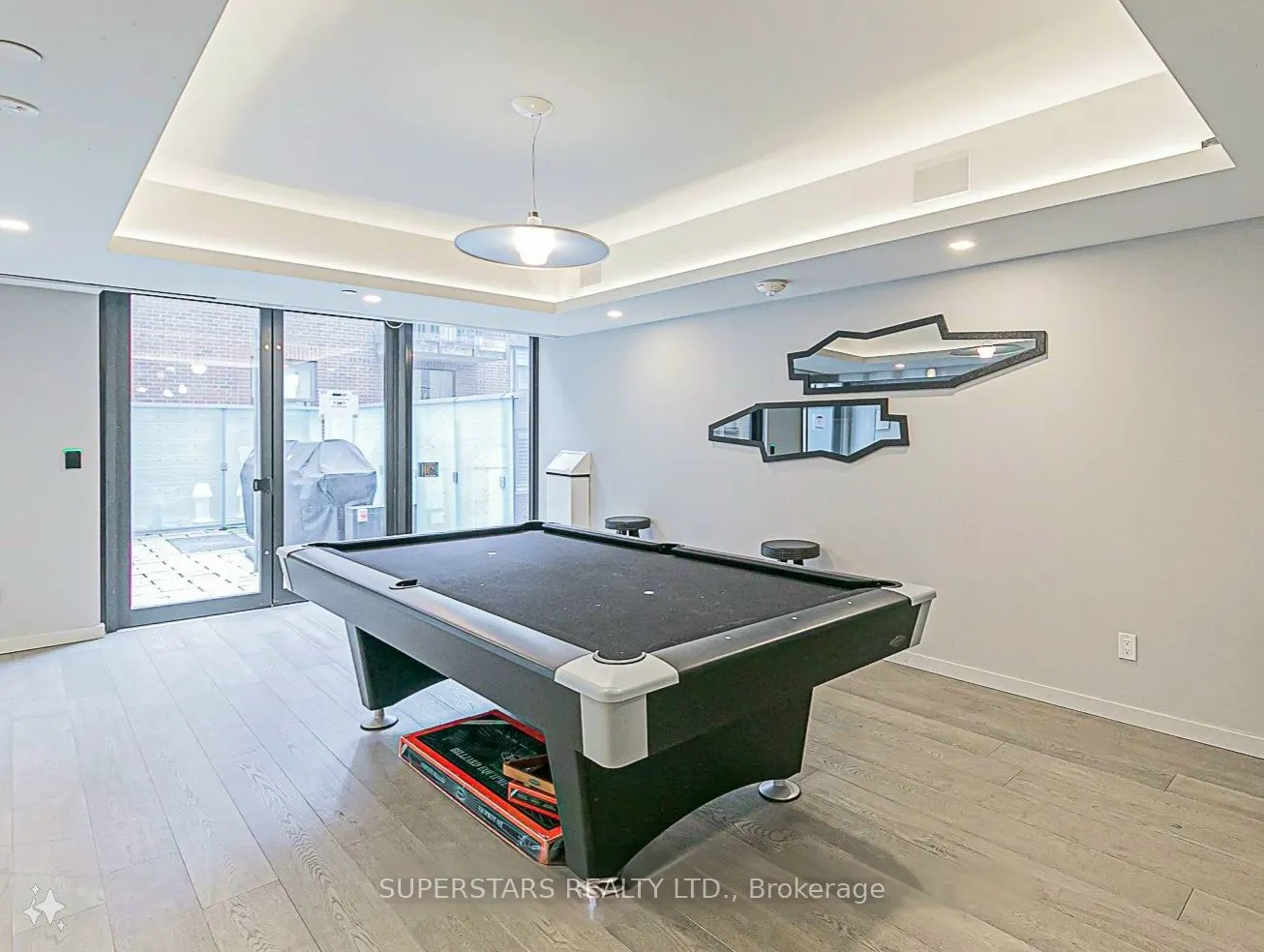 28 Wellesley Street E, #2908