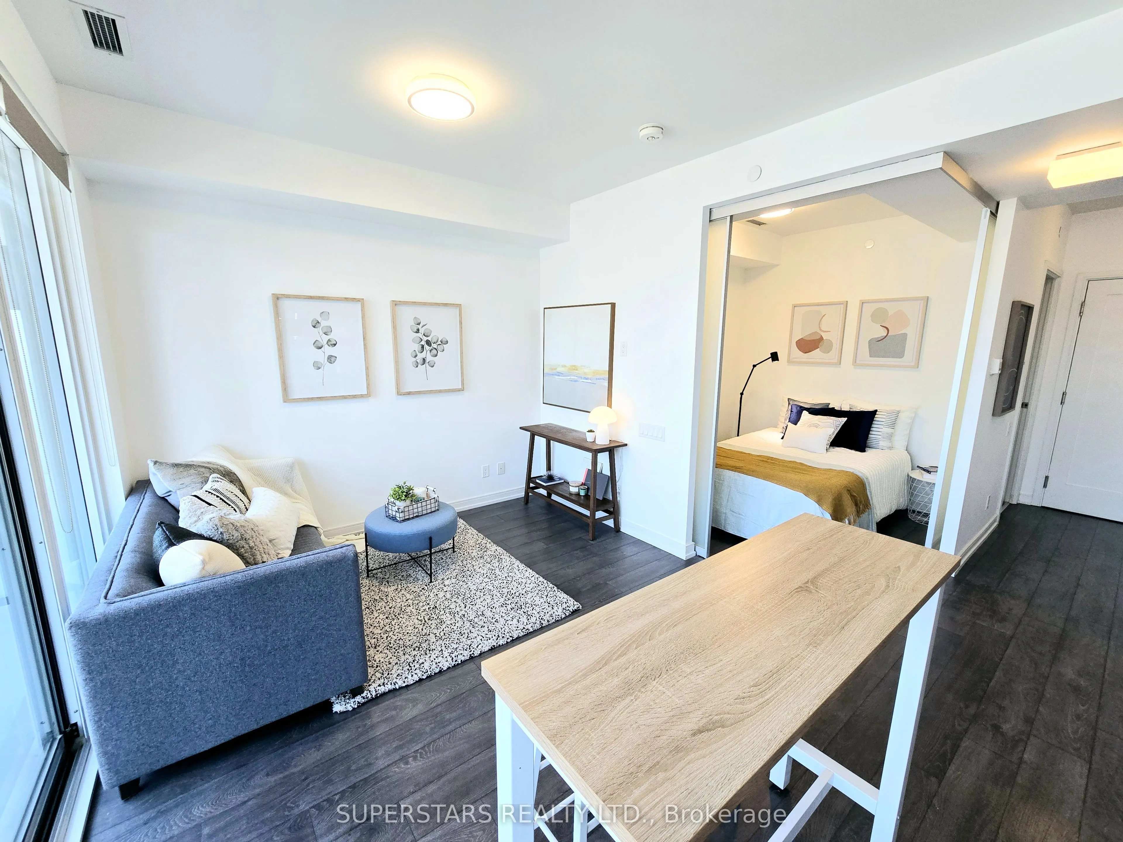 28 Wellesley Street E, #2908