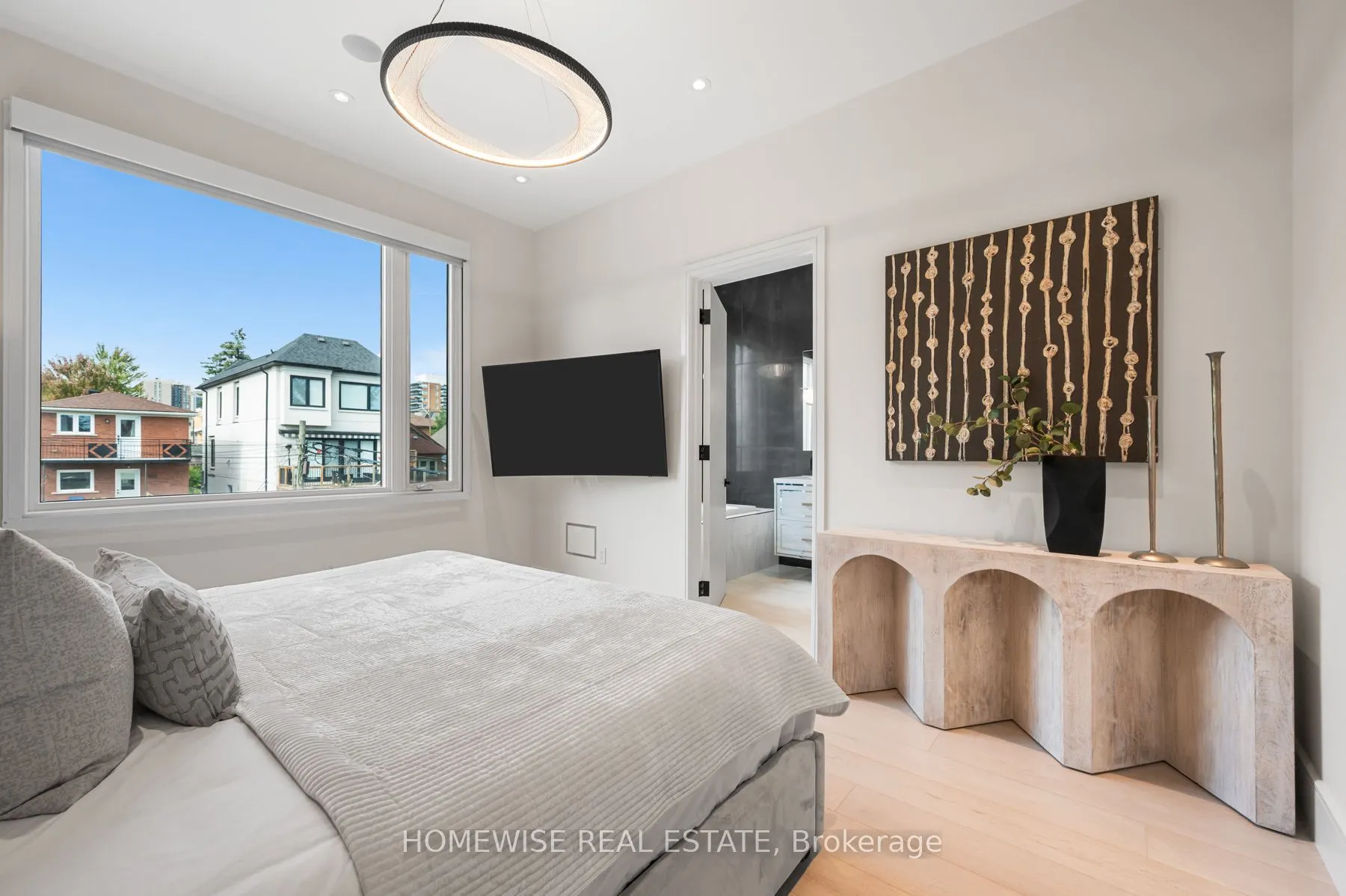 20 Clovelly Avenue