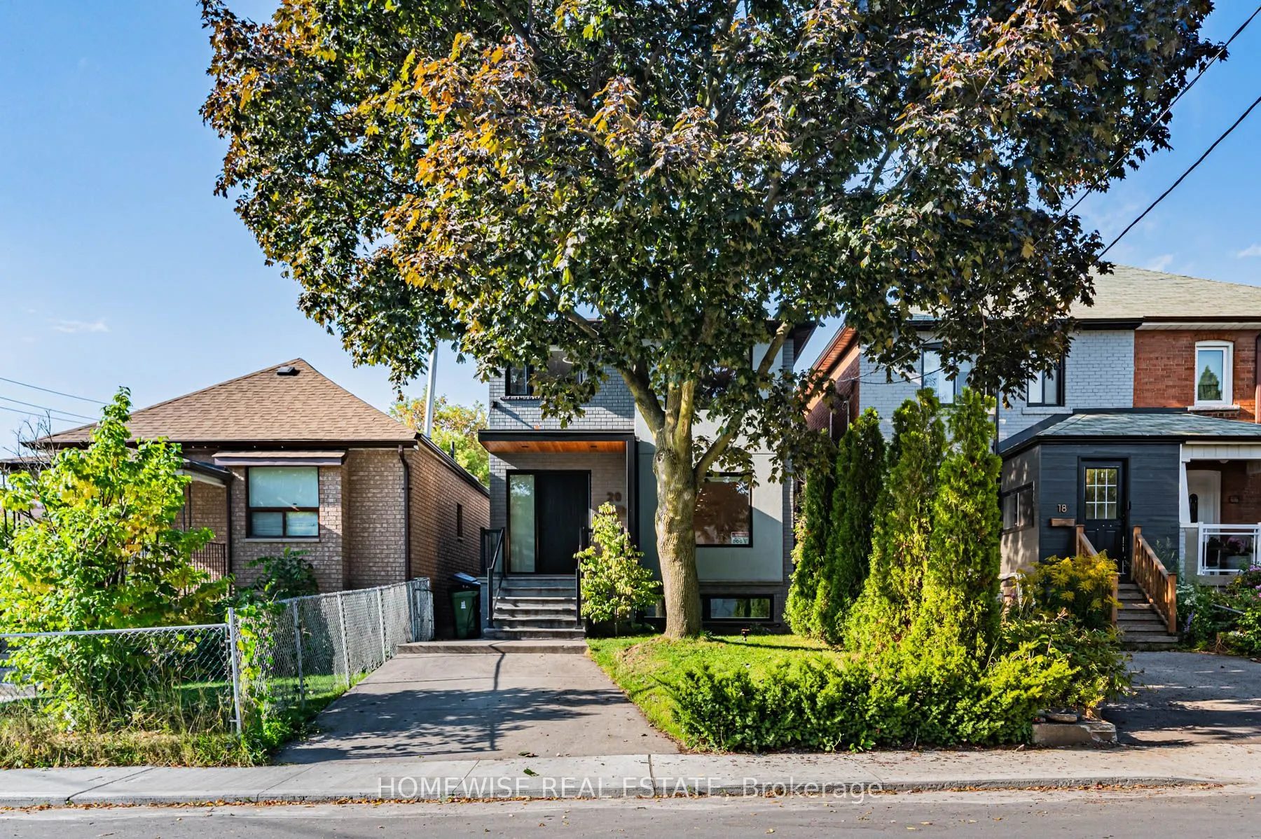 20 Clovelly Avenue