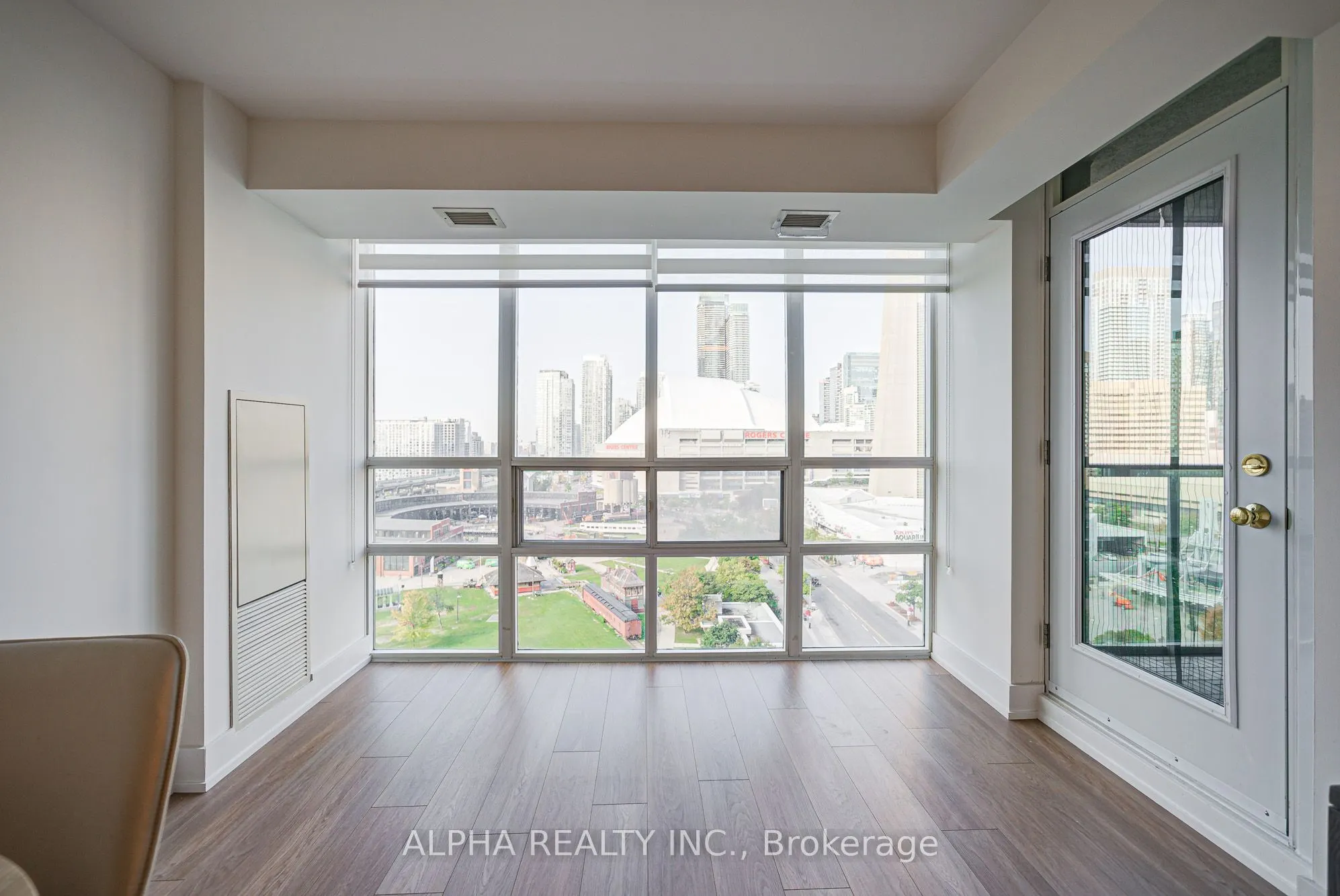 51 Lower Simcoe Street, #1612
