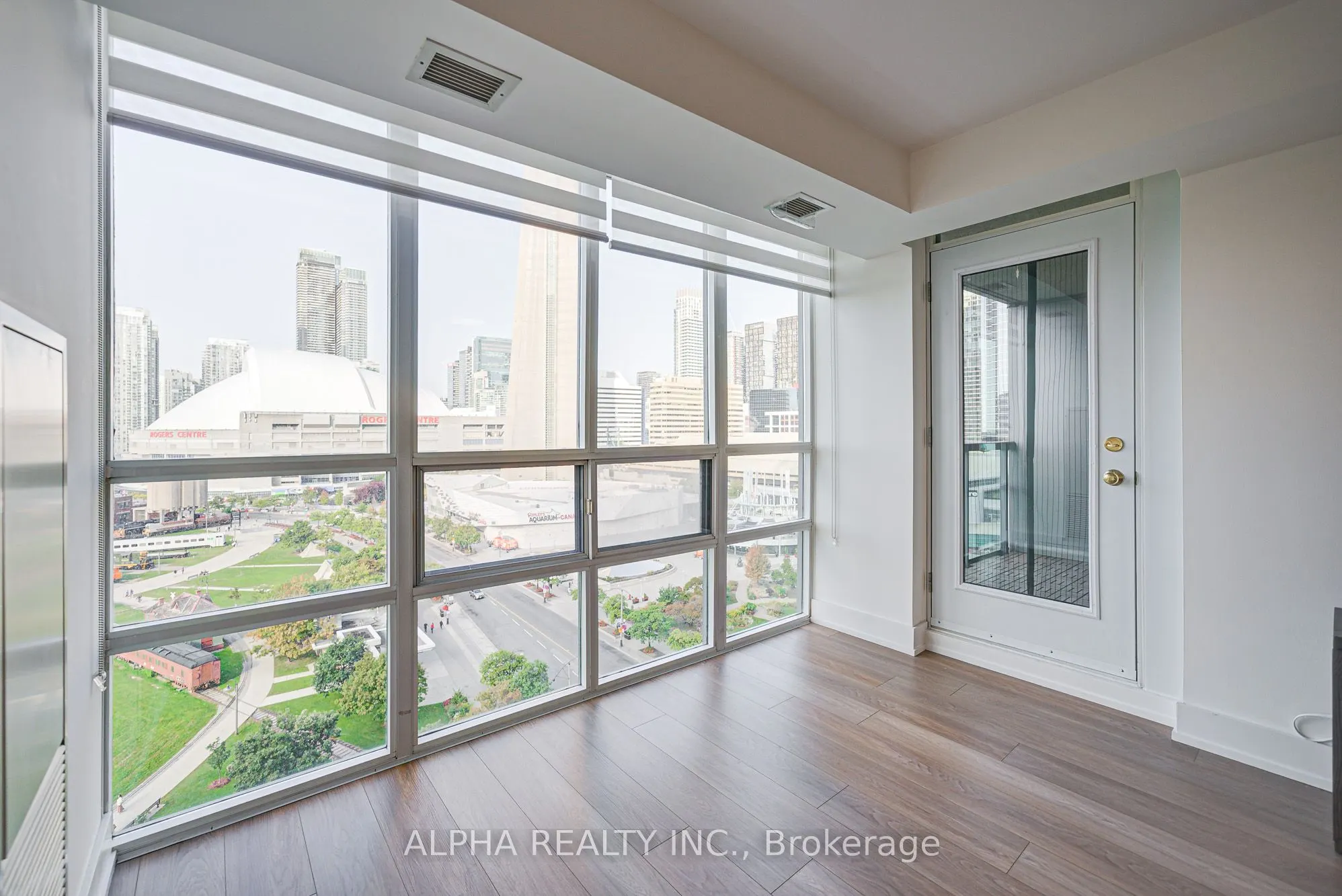 51 Lower Simcoe Street, #1612