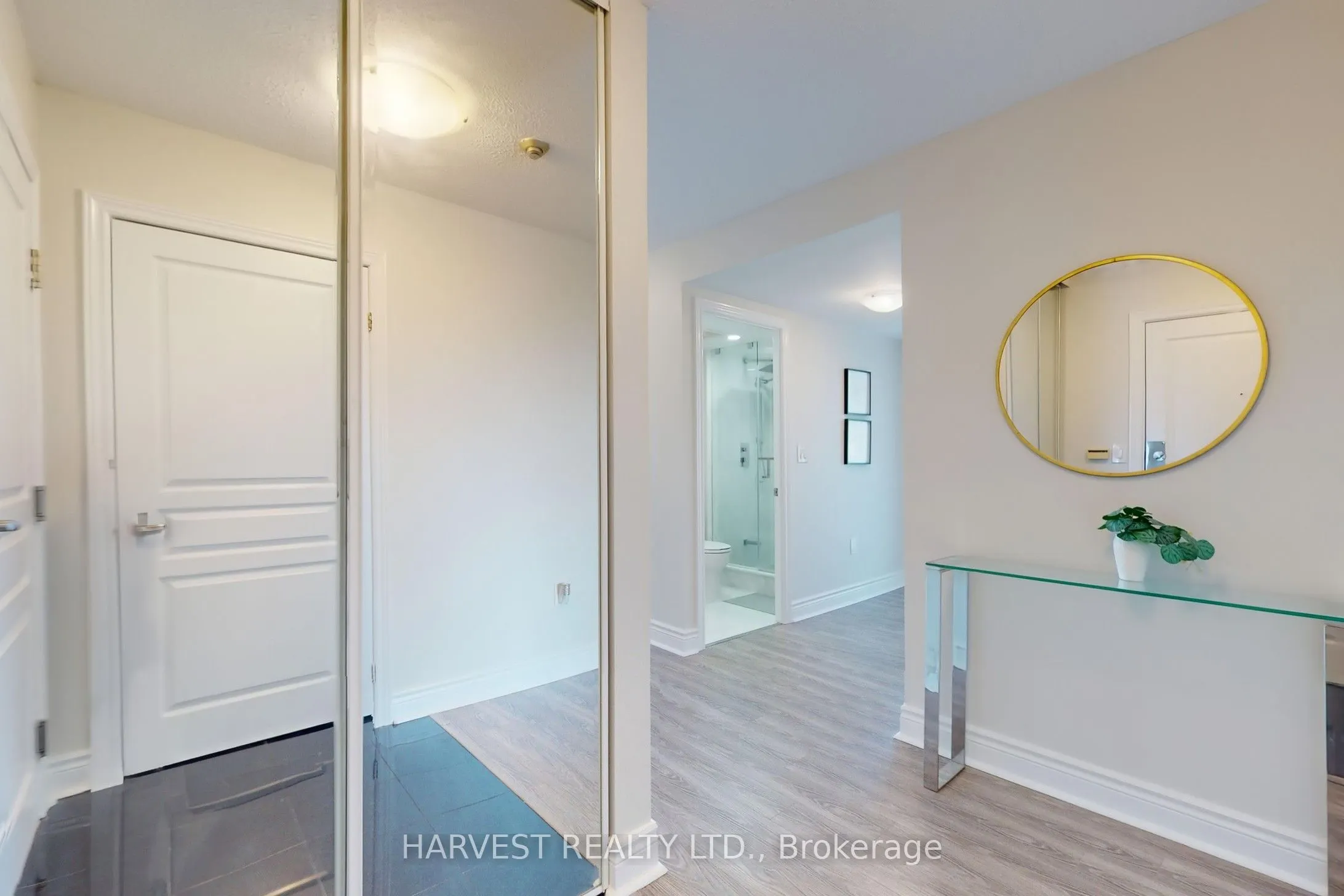 1 Hycrest Avenue, #607
