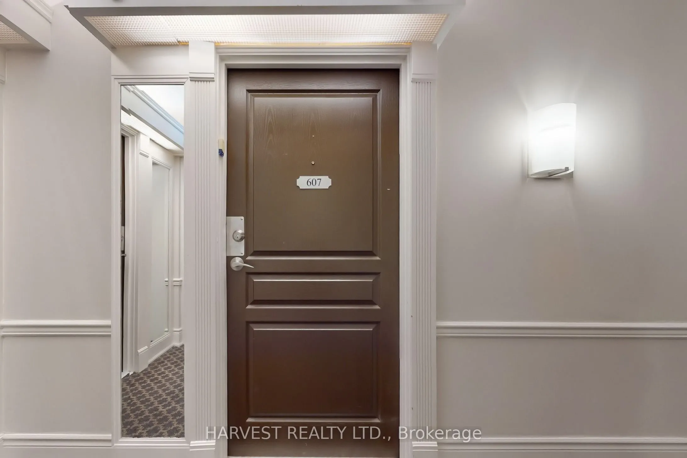 1 Hycrest Avenue, #607