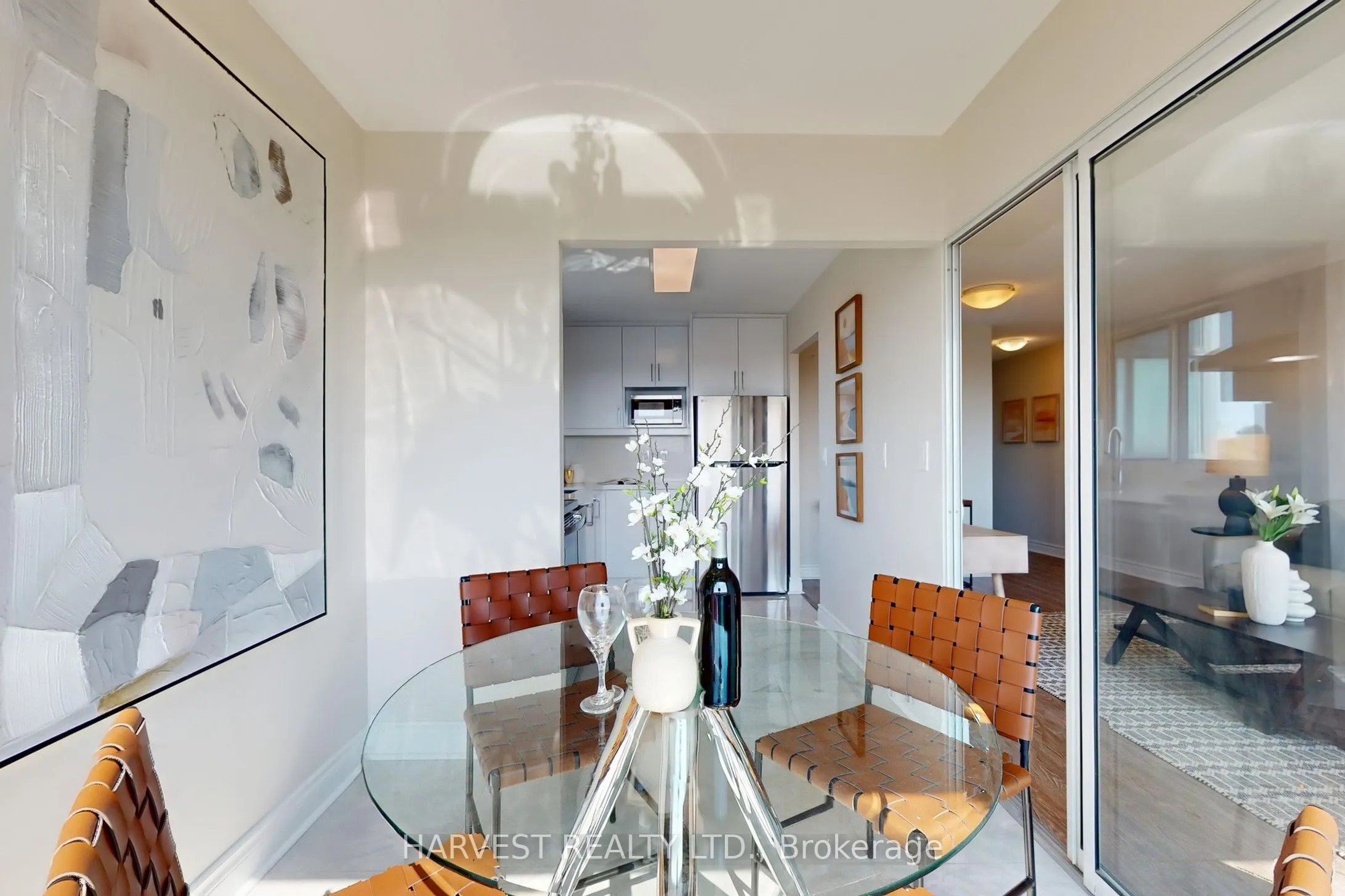 1 Hycrest Avenue, #607