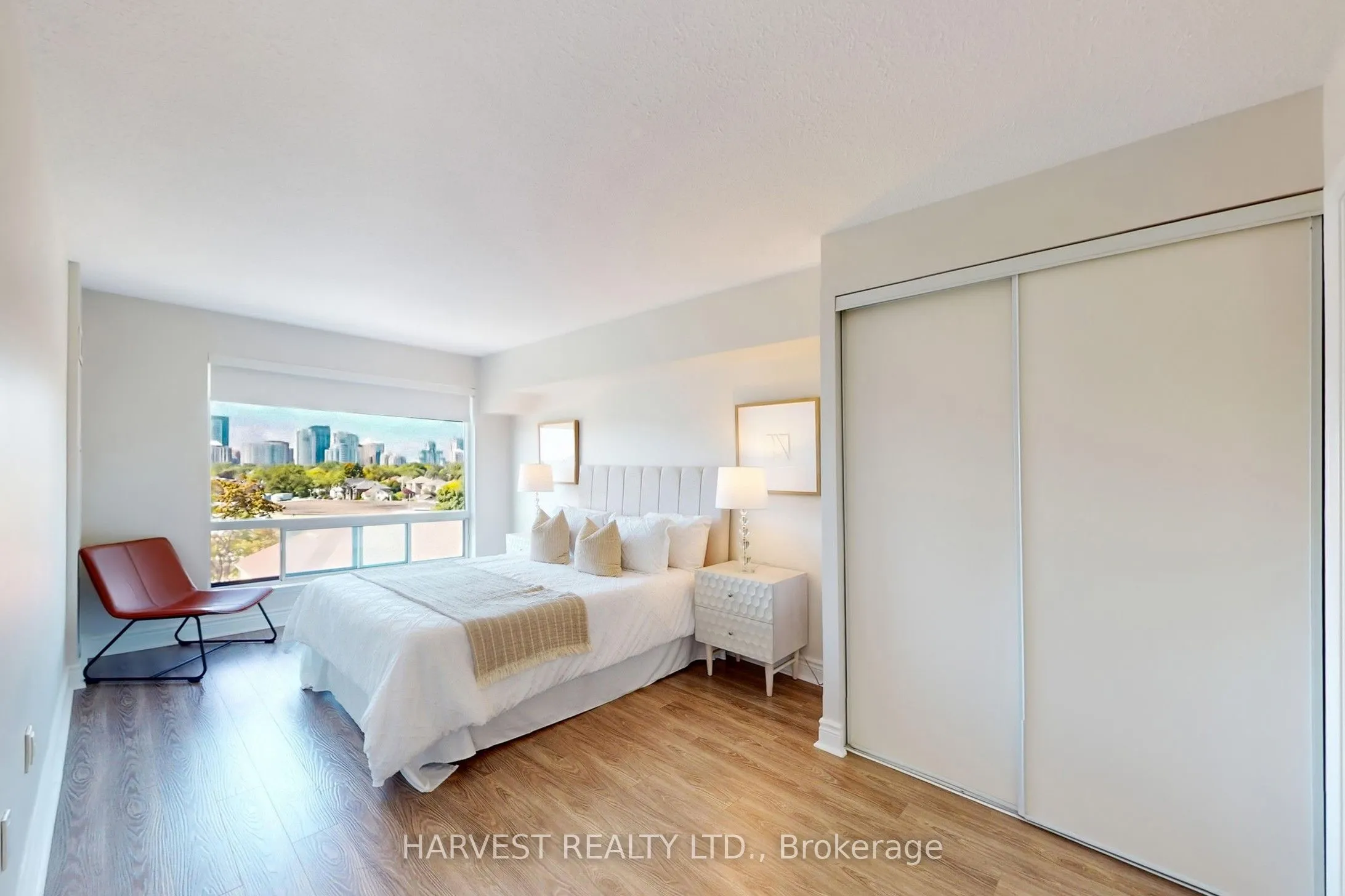 1 Hycrest Avenue, #607