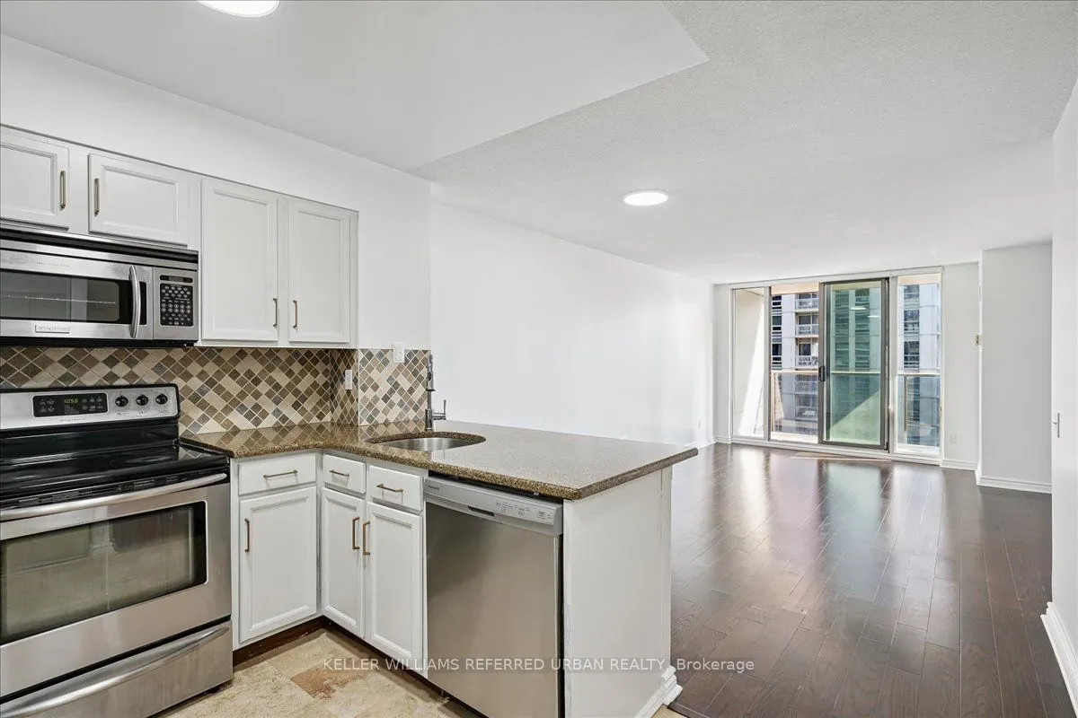 750 Bay Street, ##1911