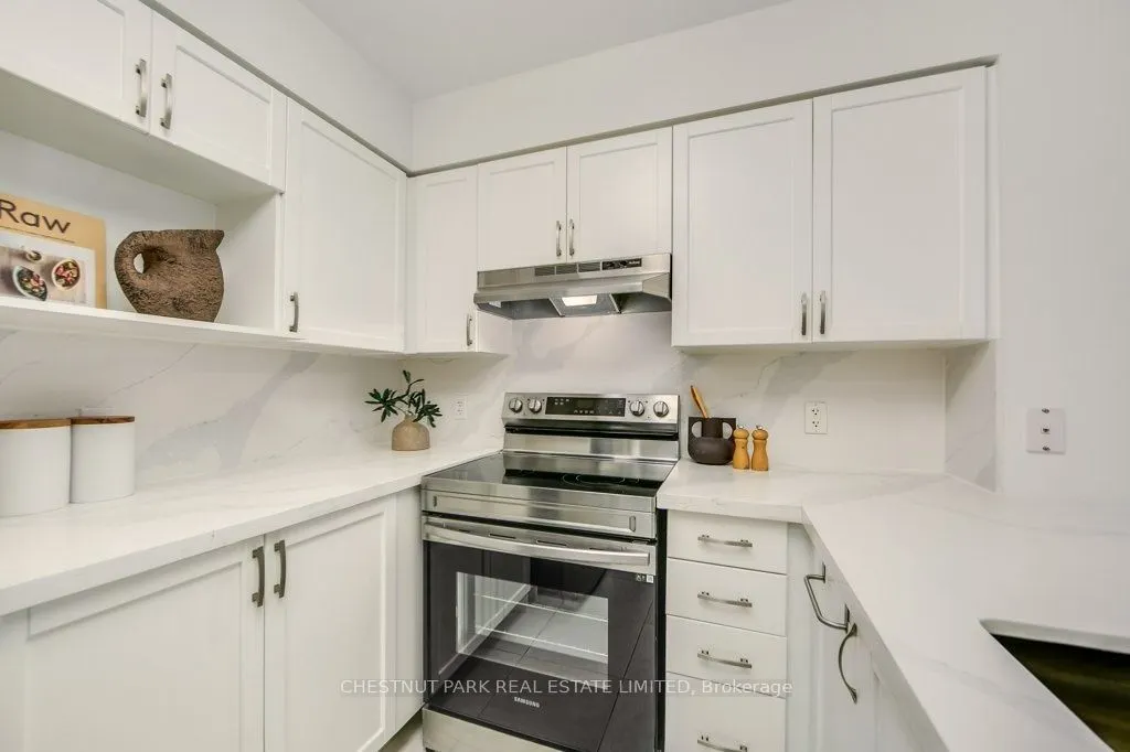 23 Hollywood Avenue, #307