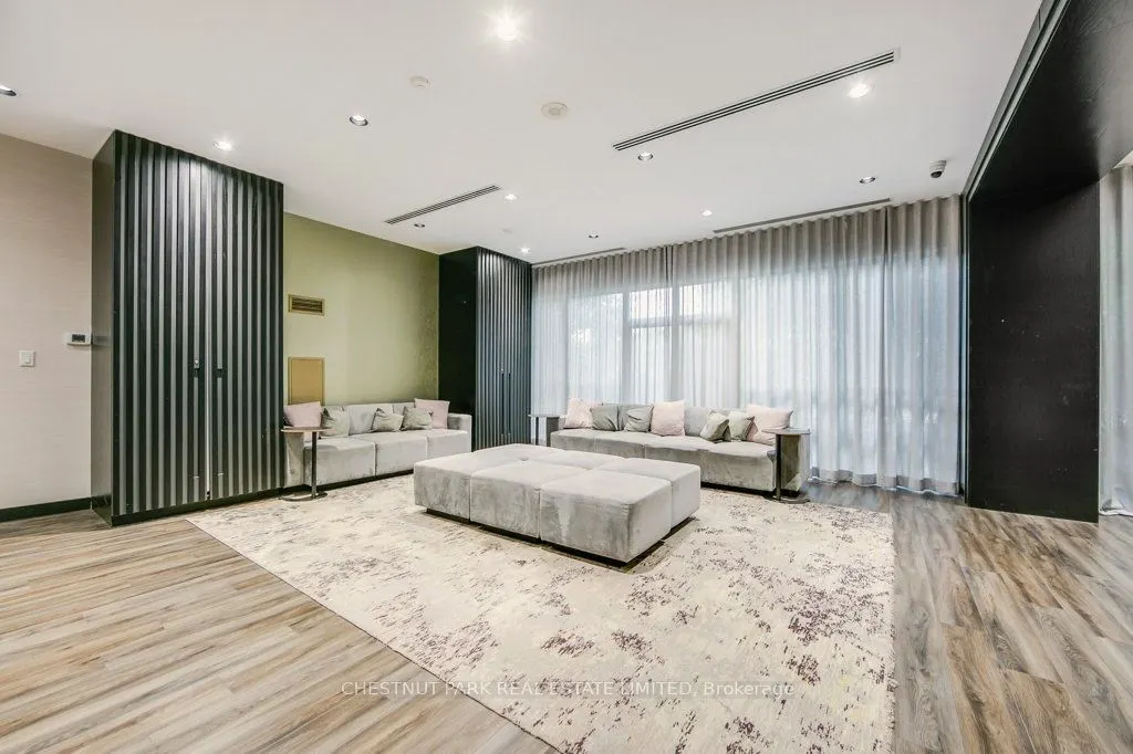 23 Hollywood Avenue, #307