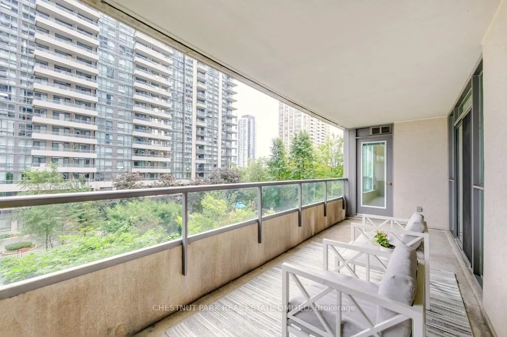 23 Hollywood Avenue, #307