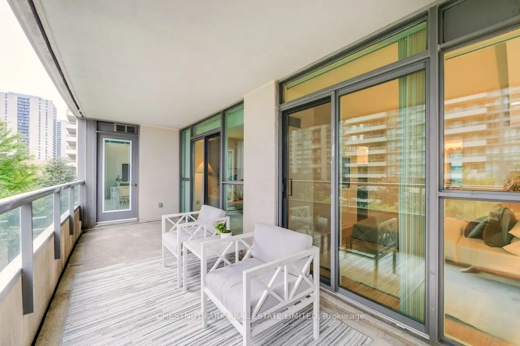 23 Hollywood Avenue, #307
