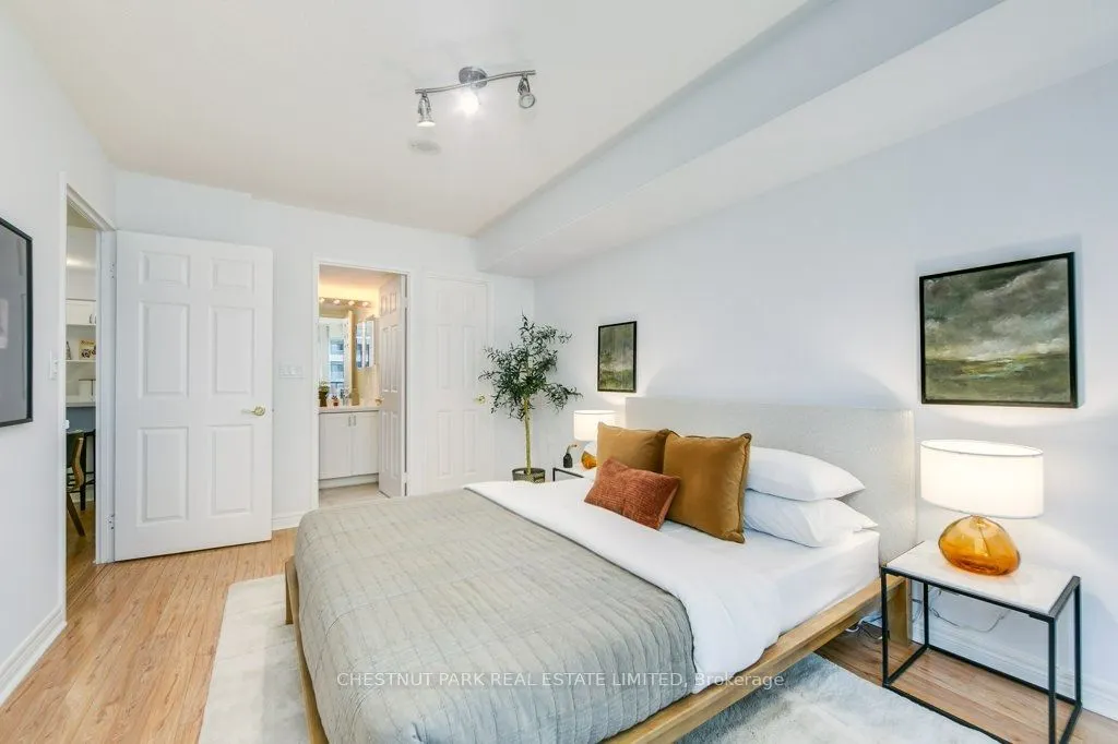 23 Hollywood Avenue, #307