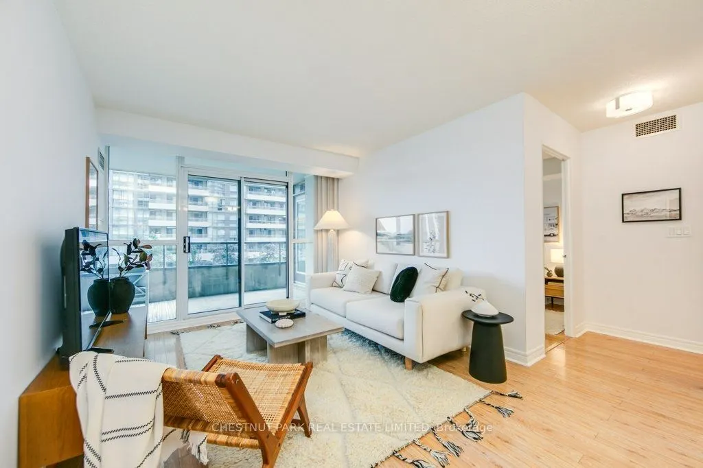23 Hollywood Avenue, #307