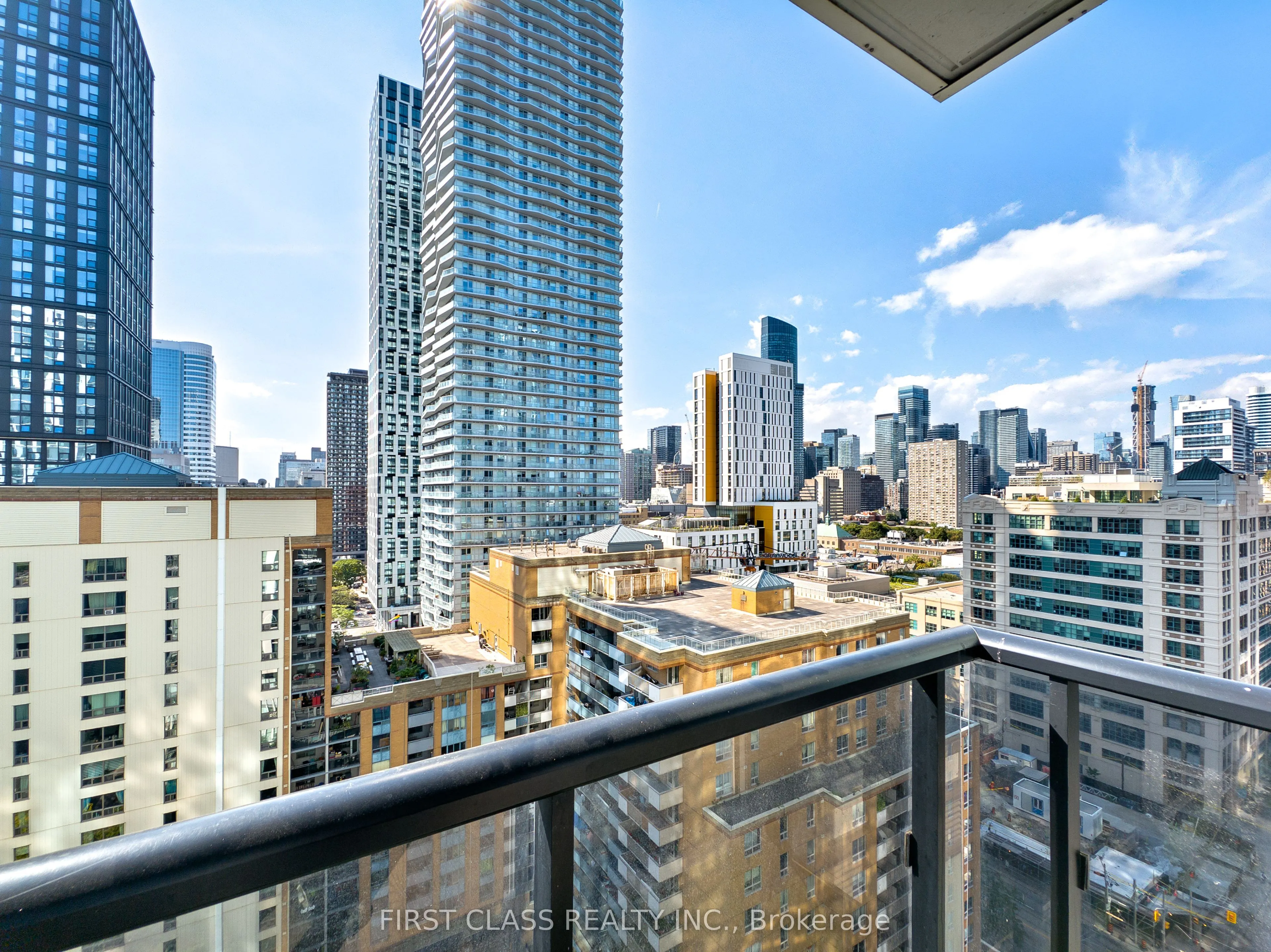 77 Mutual Street, #1805