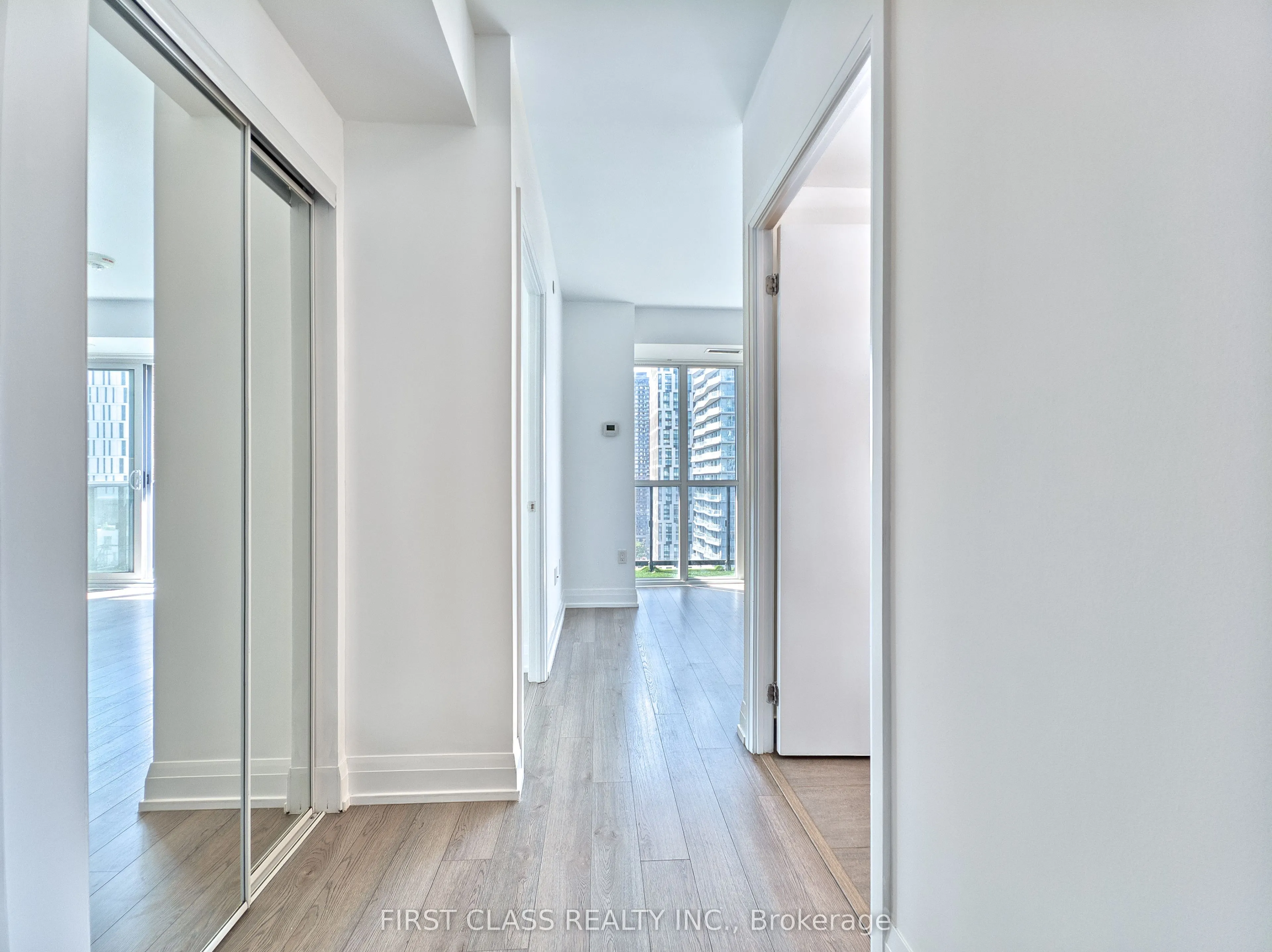 77 Mutual Street, #1805