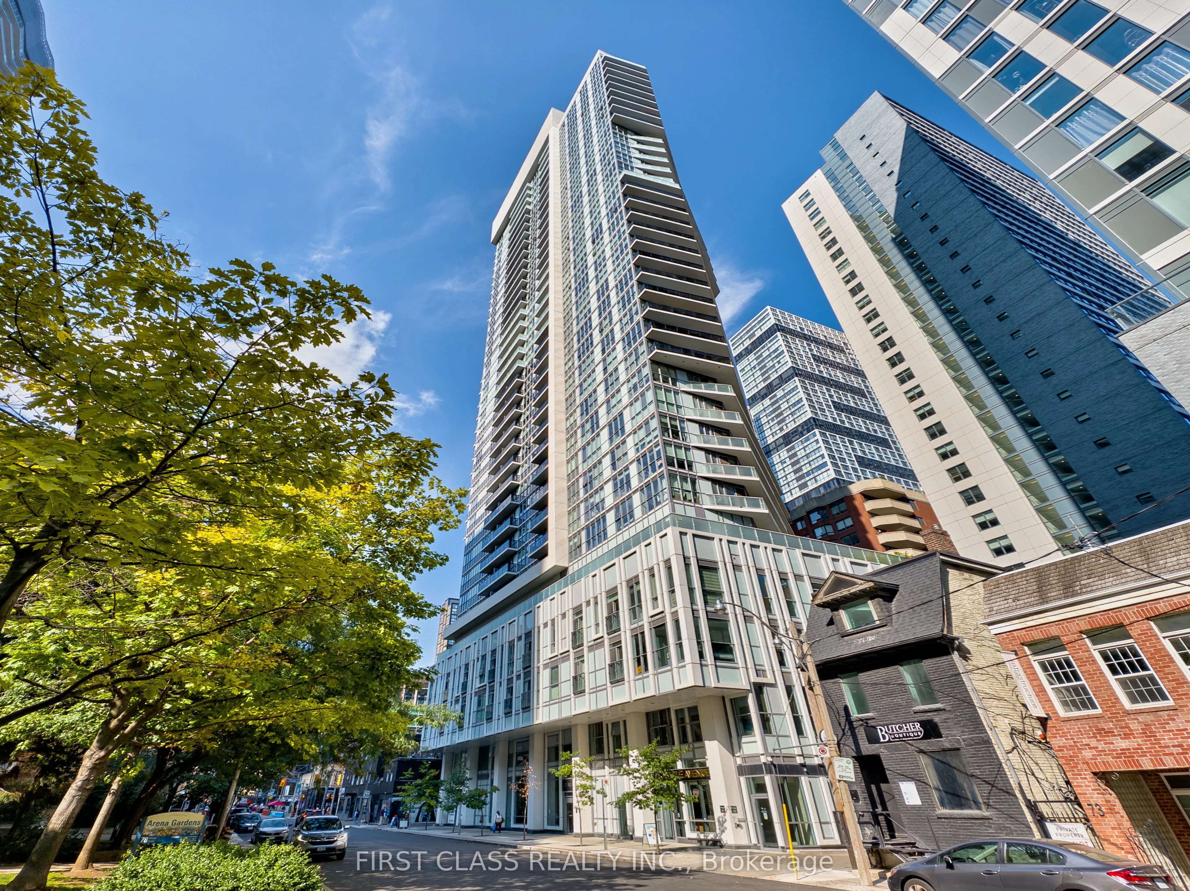 77 Mutual Street, #1805