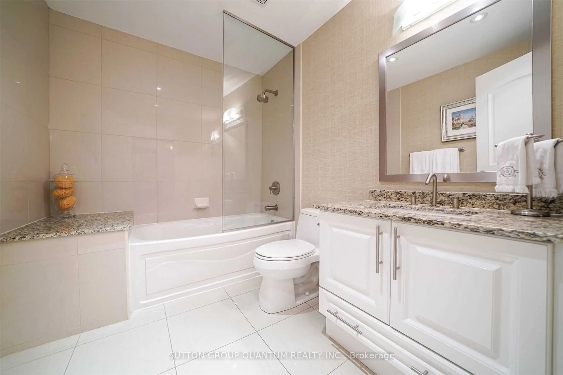 16 Harbour Street, #4902