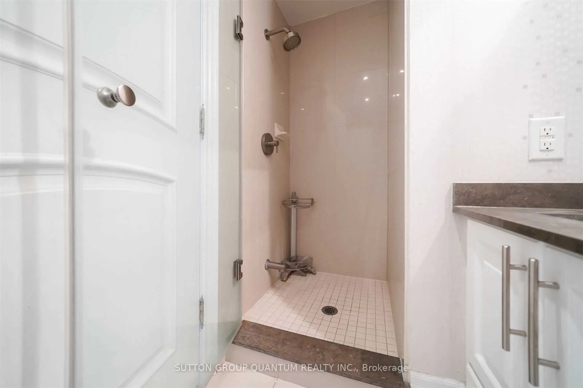 16 Harbour Street, #4902