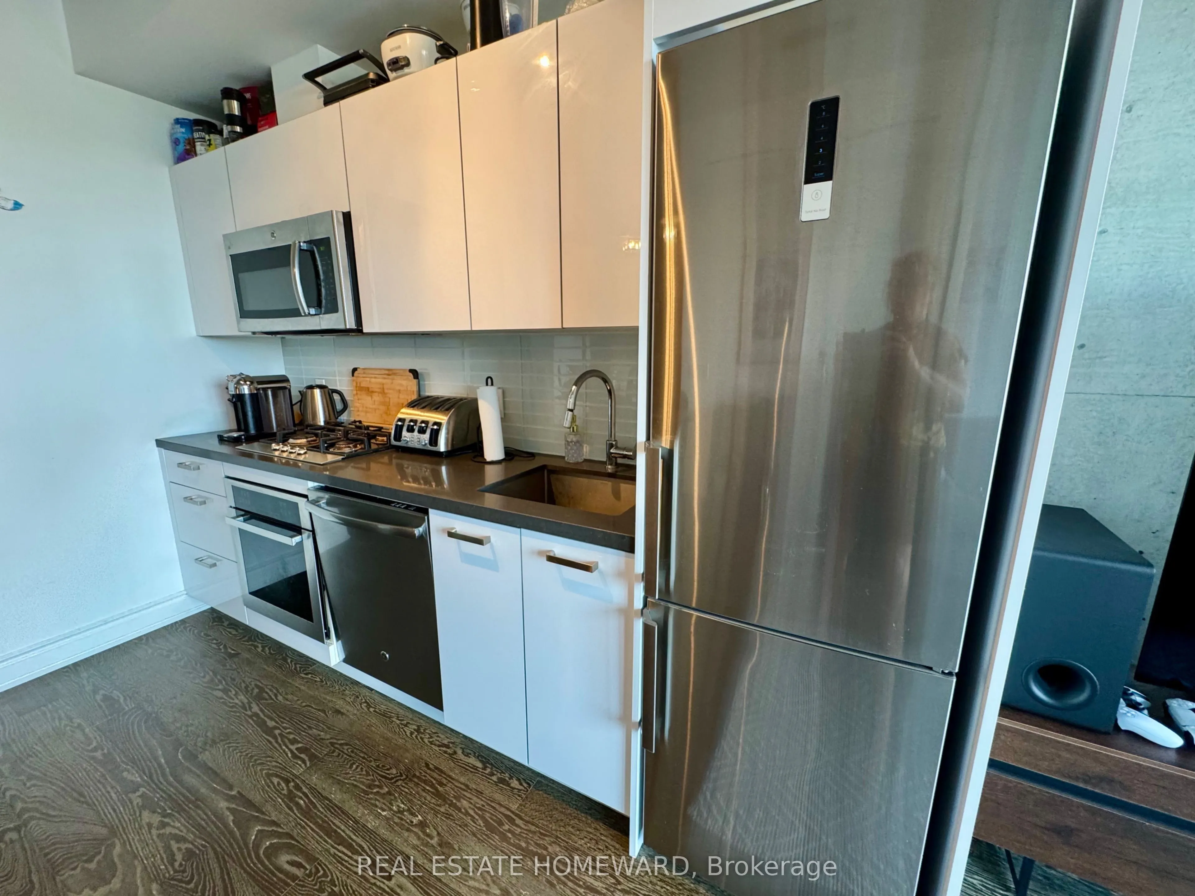 608 Richmond Street W, #501