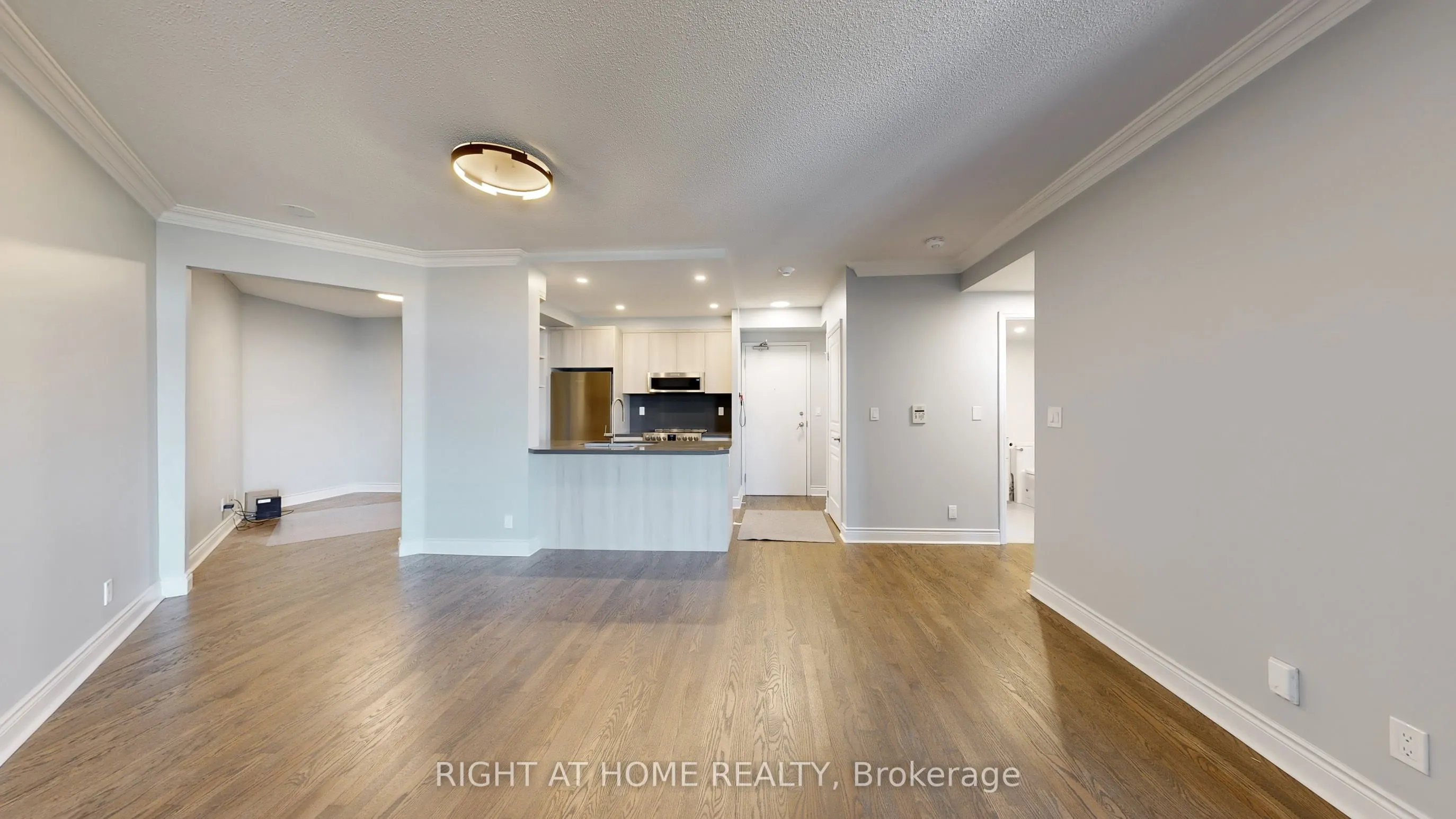 10 Delisle Avenue, #709