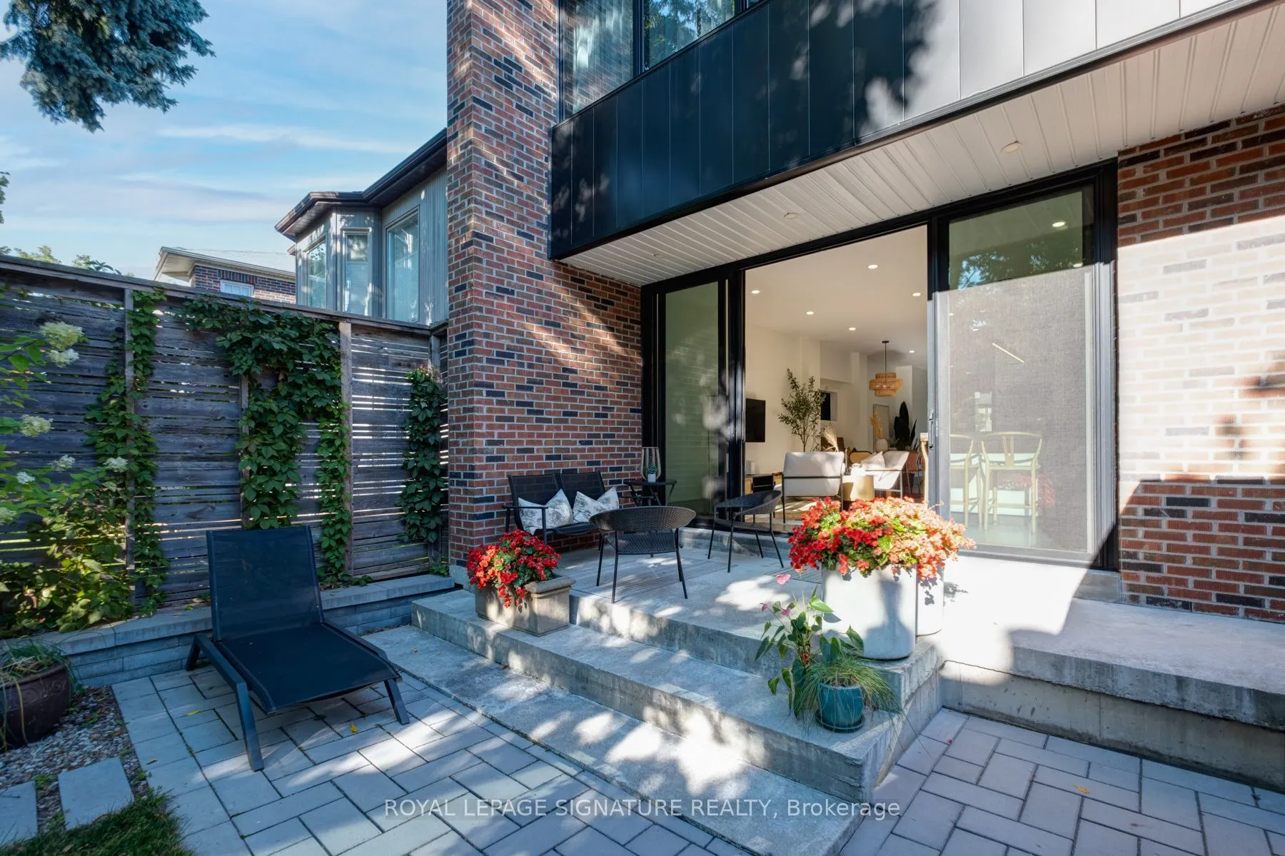 6 Macnaughton Road