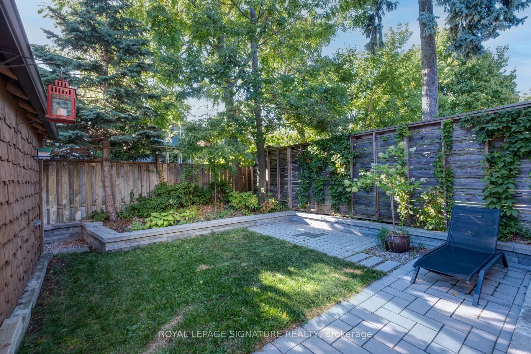 6 Macnaughton Road