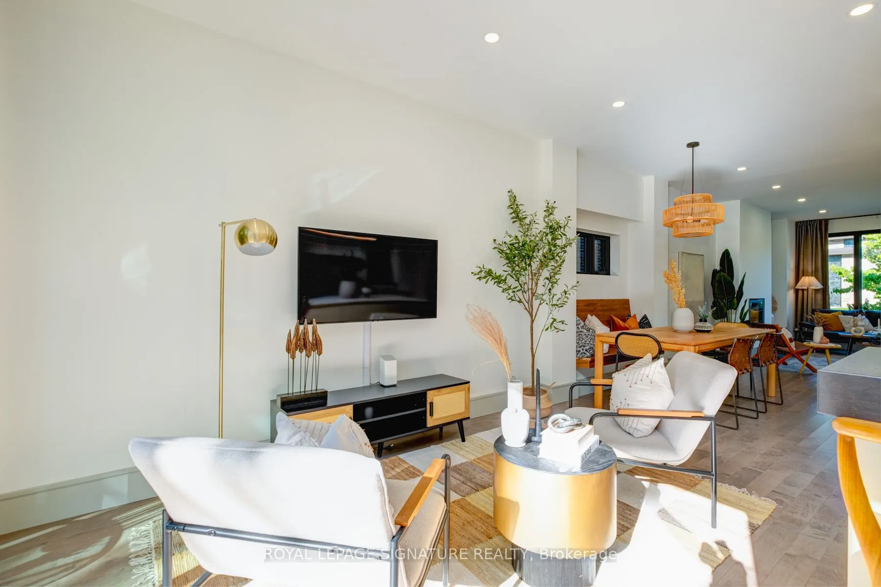 6 Macnaughton Road
