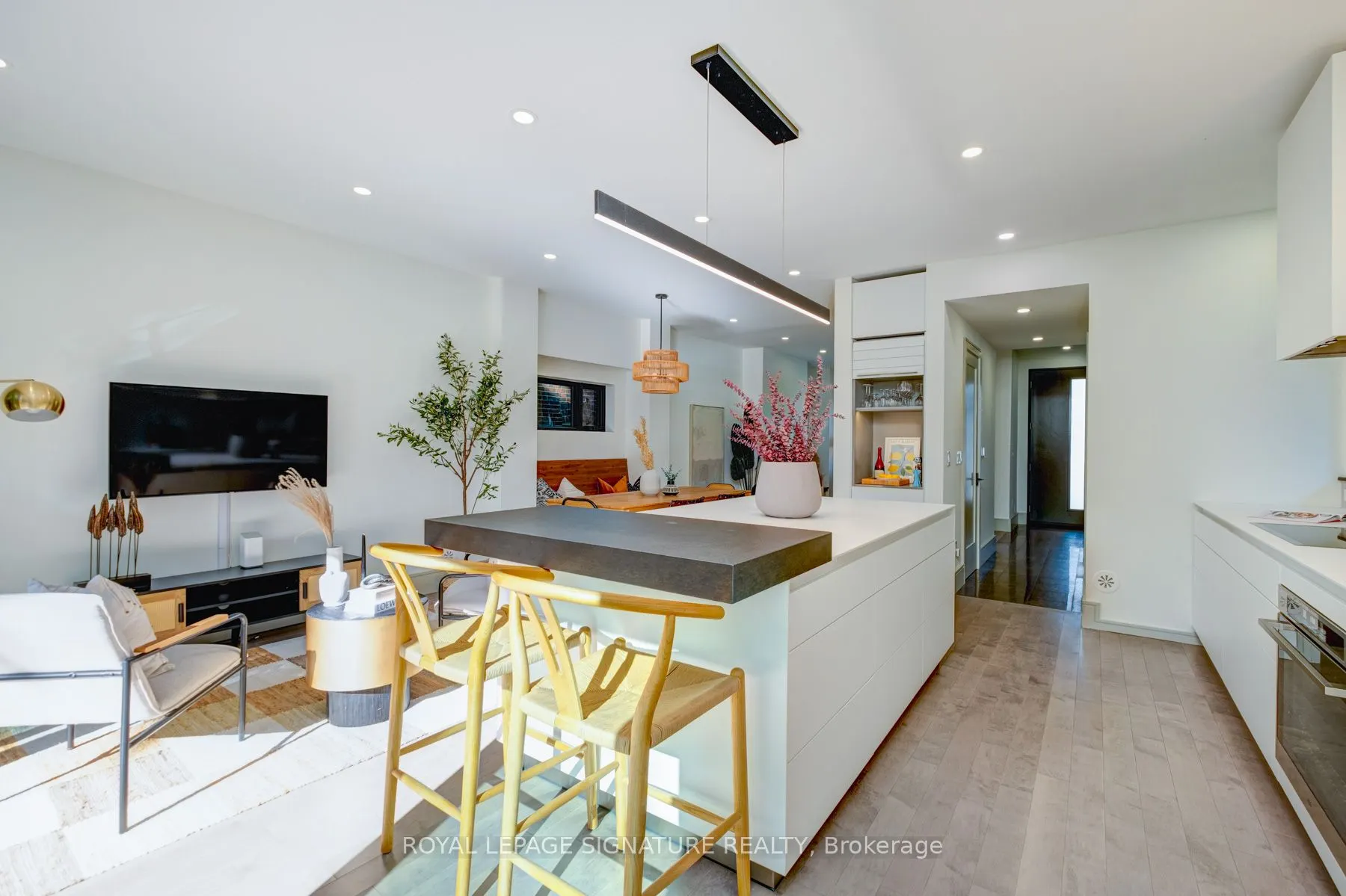 6 Macnaughton Road