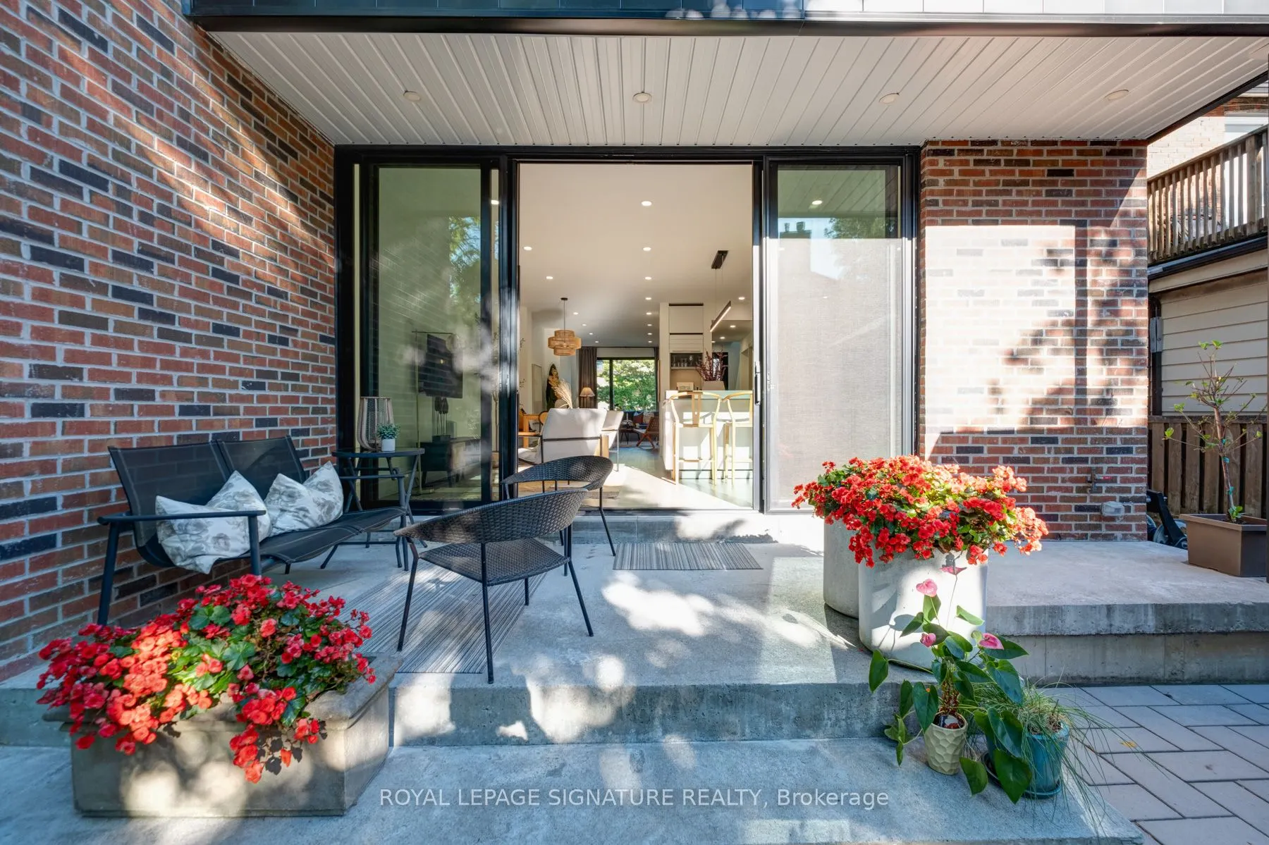 6 Macnaughton Road