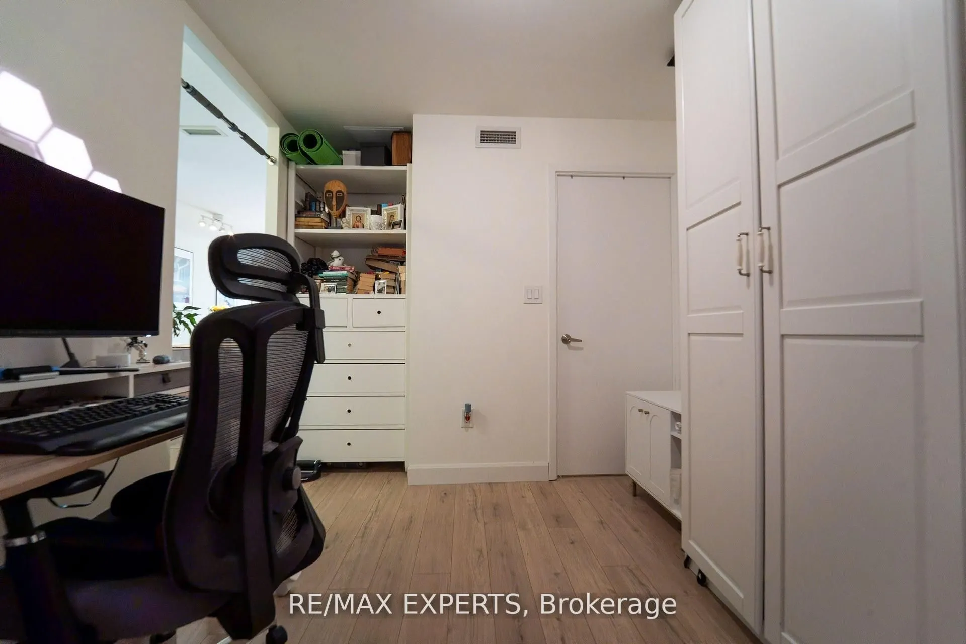 4K Spadina Avenue, #1223