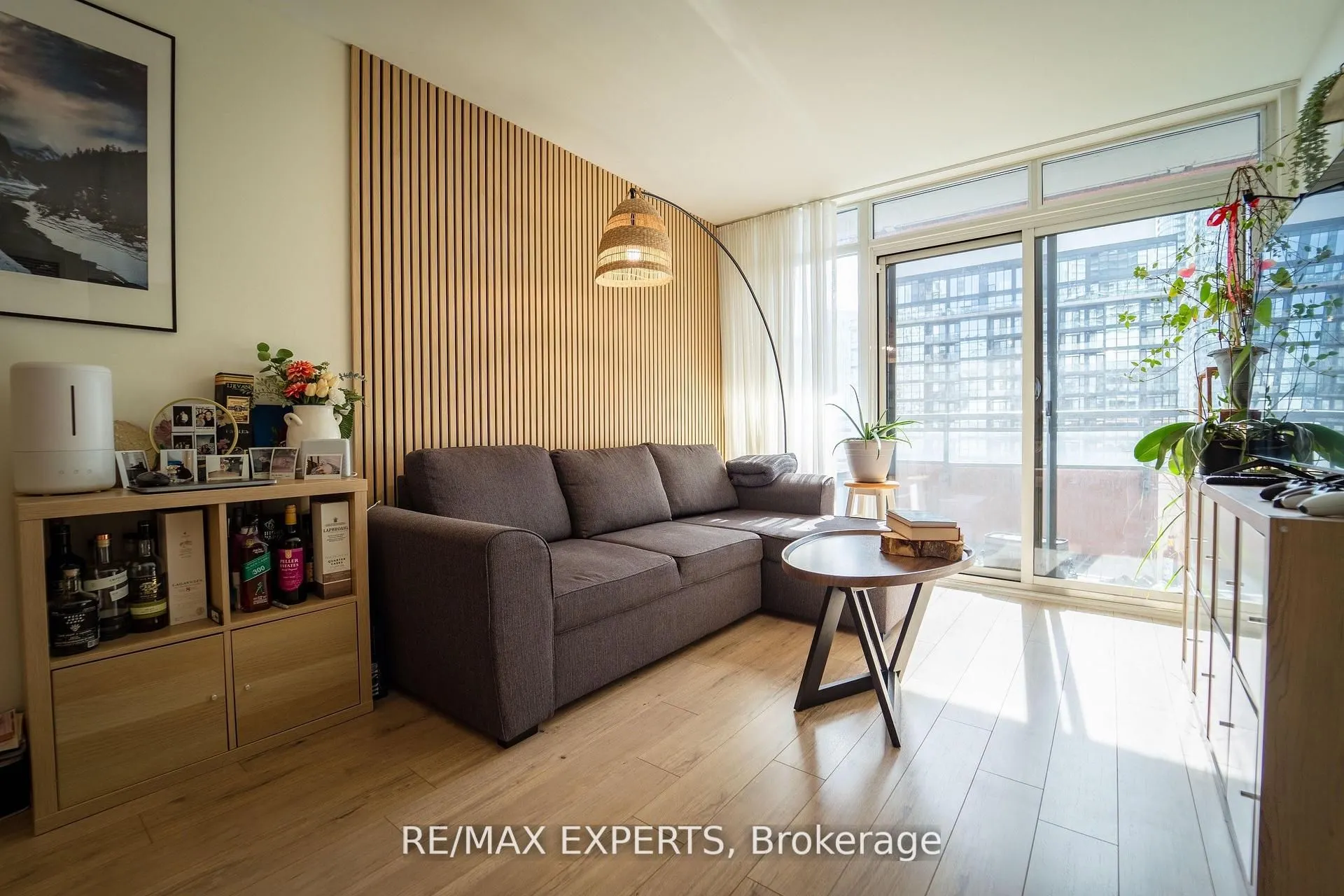 4K Spadina Avenue, #1223
