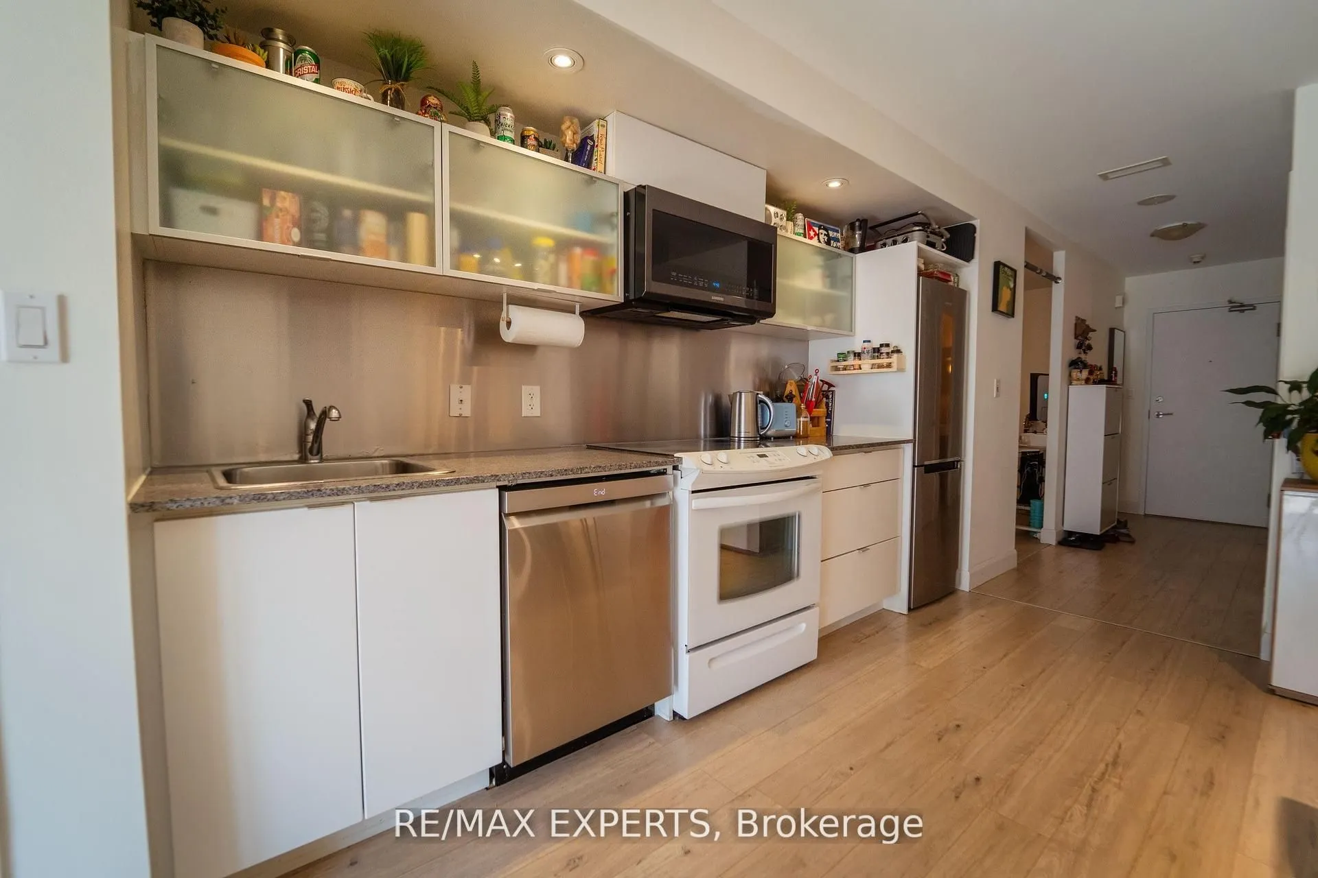 4K Spadina Avenue, #1223