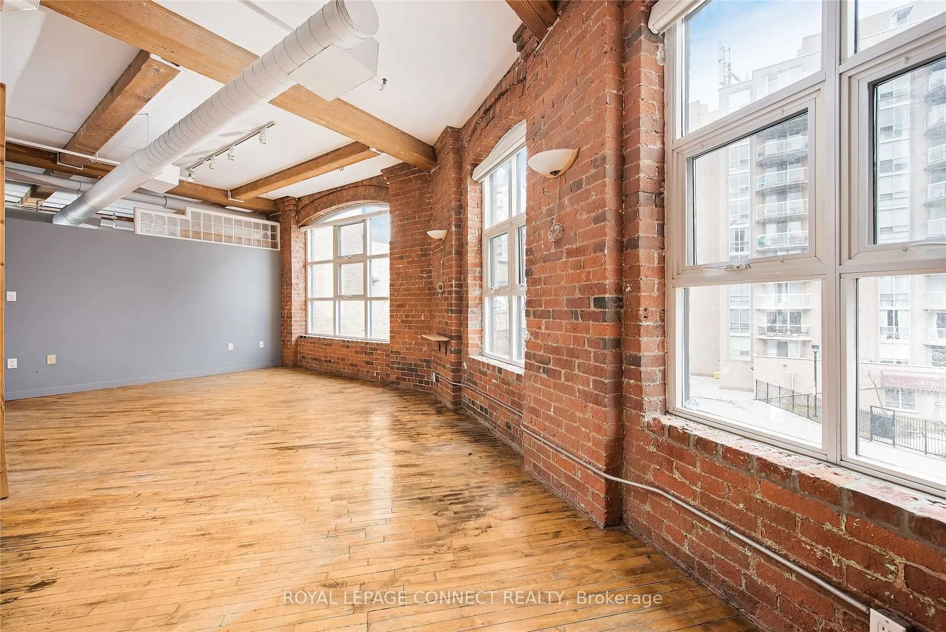 90 Sherbourne Street, #305