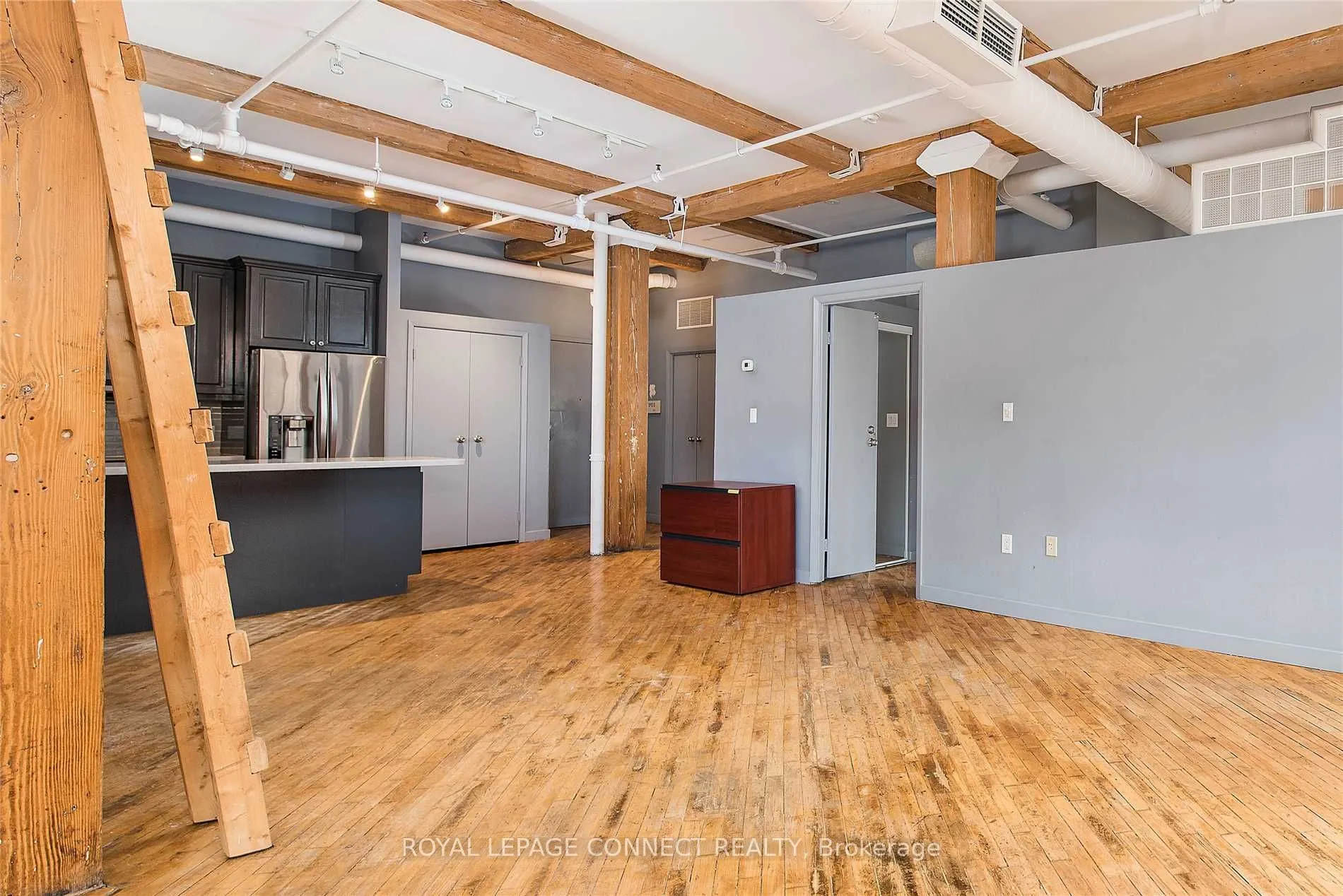 90 Sherbourne Street, #305