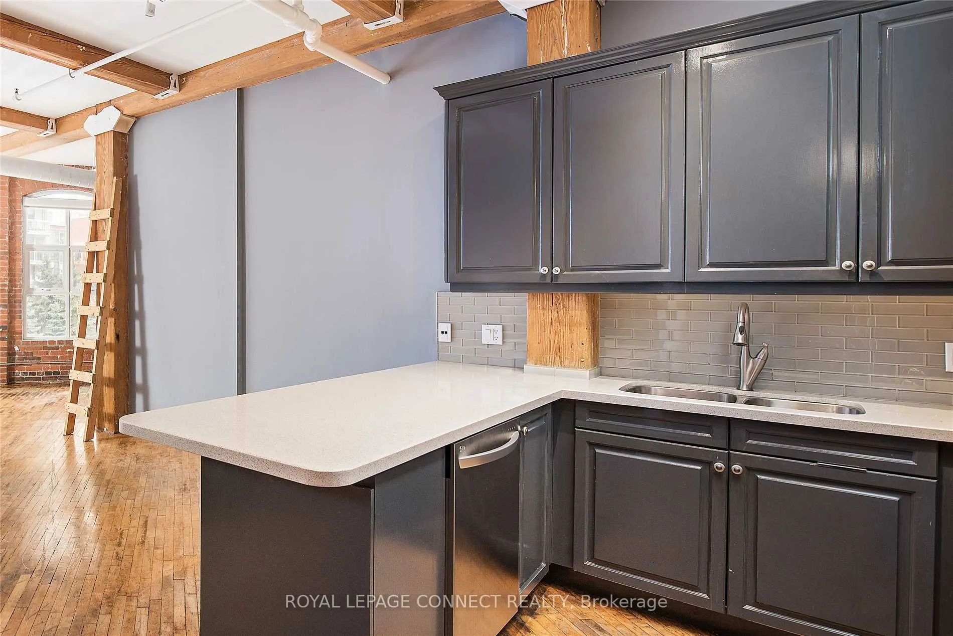 90 Sherbourne Street, #305